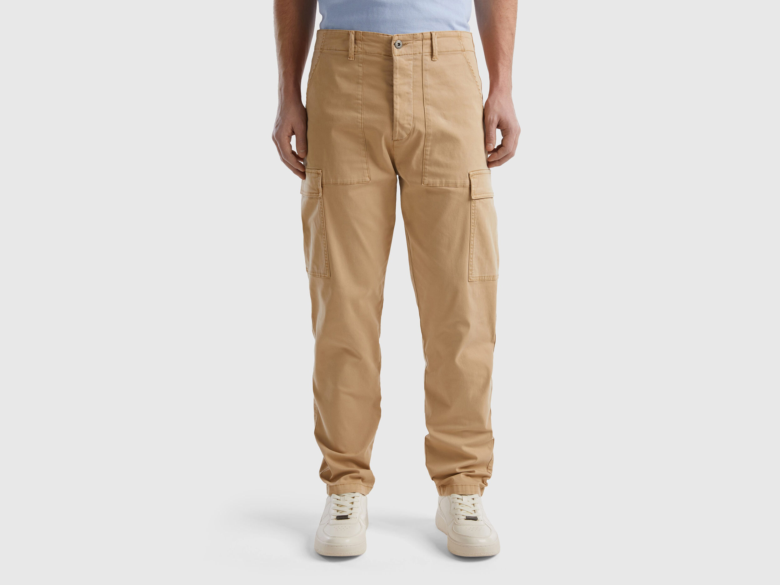 Cotton cargo trousers - Light beige - Men | H&M