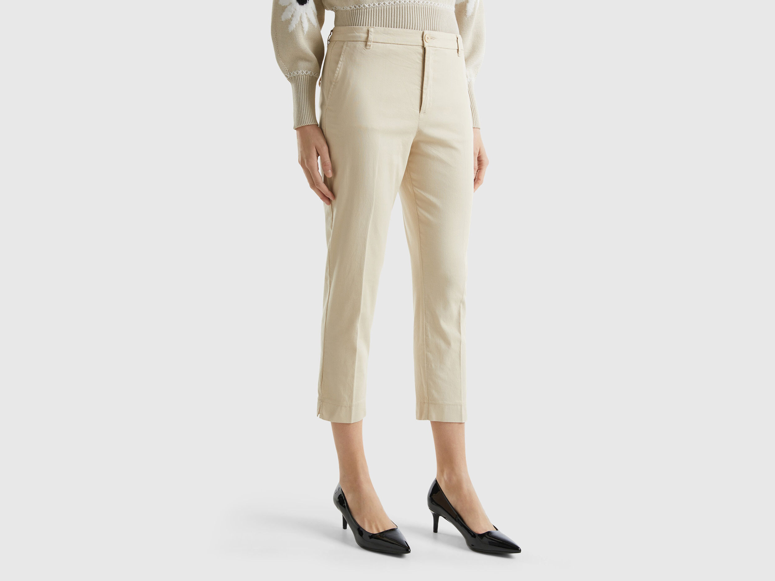 Cropped chinos hotsell for women
