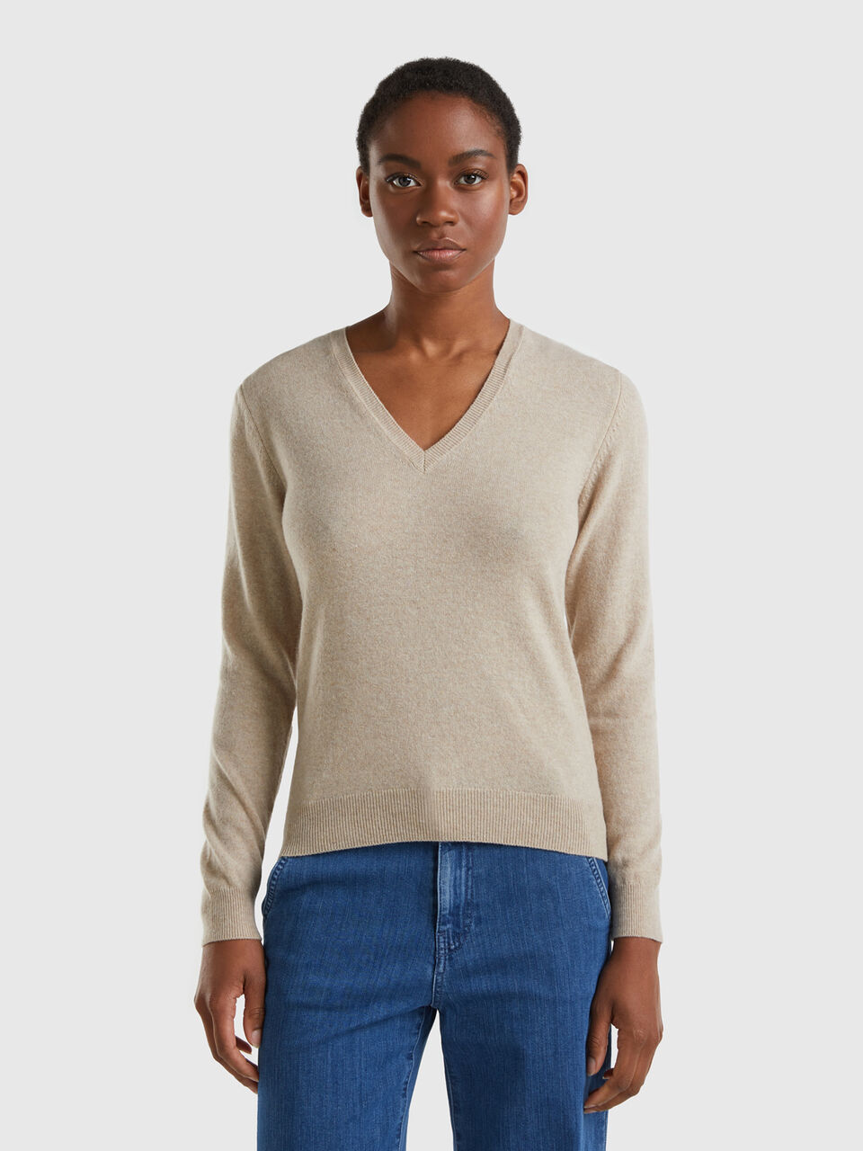 Beige V-neck sweater in Merino | Benetton wool - Beige pure
