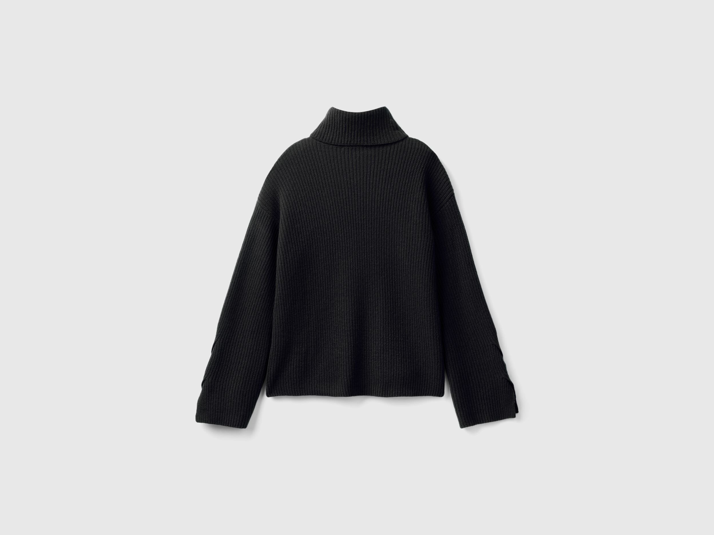 Wide turtleneck on sale