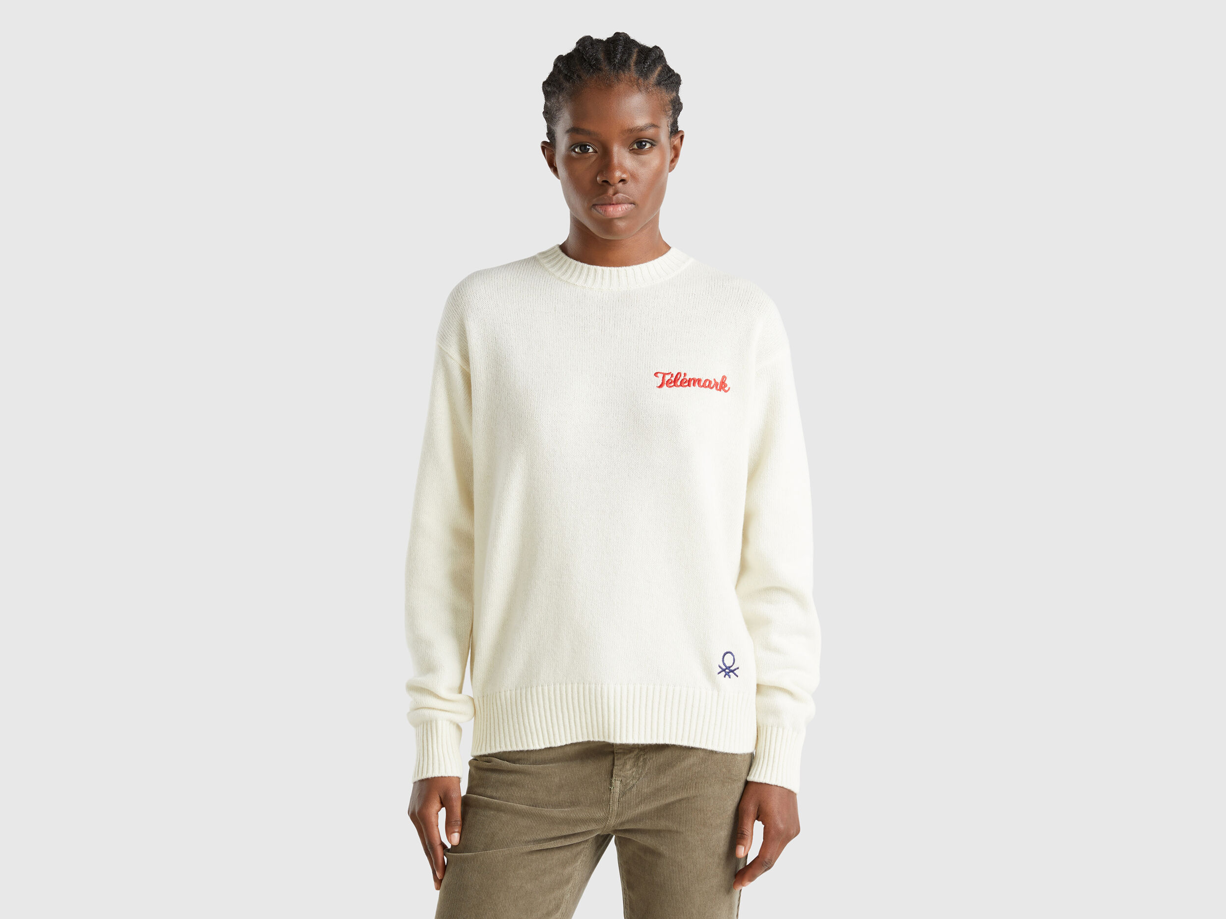 Wool blend sweater with ski graphic - Creamy White | Benetton