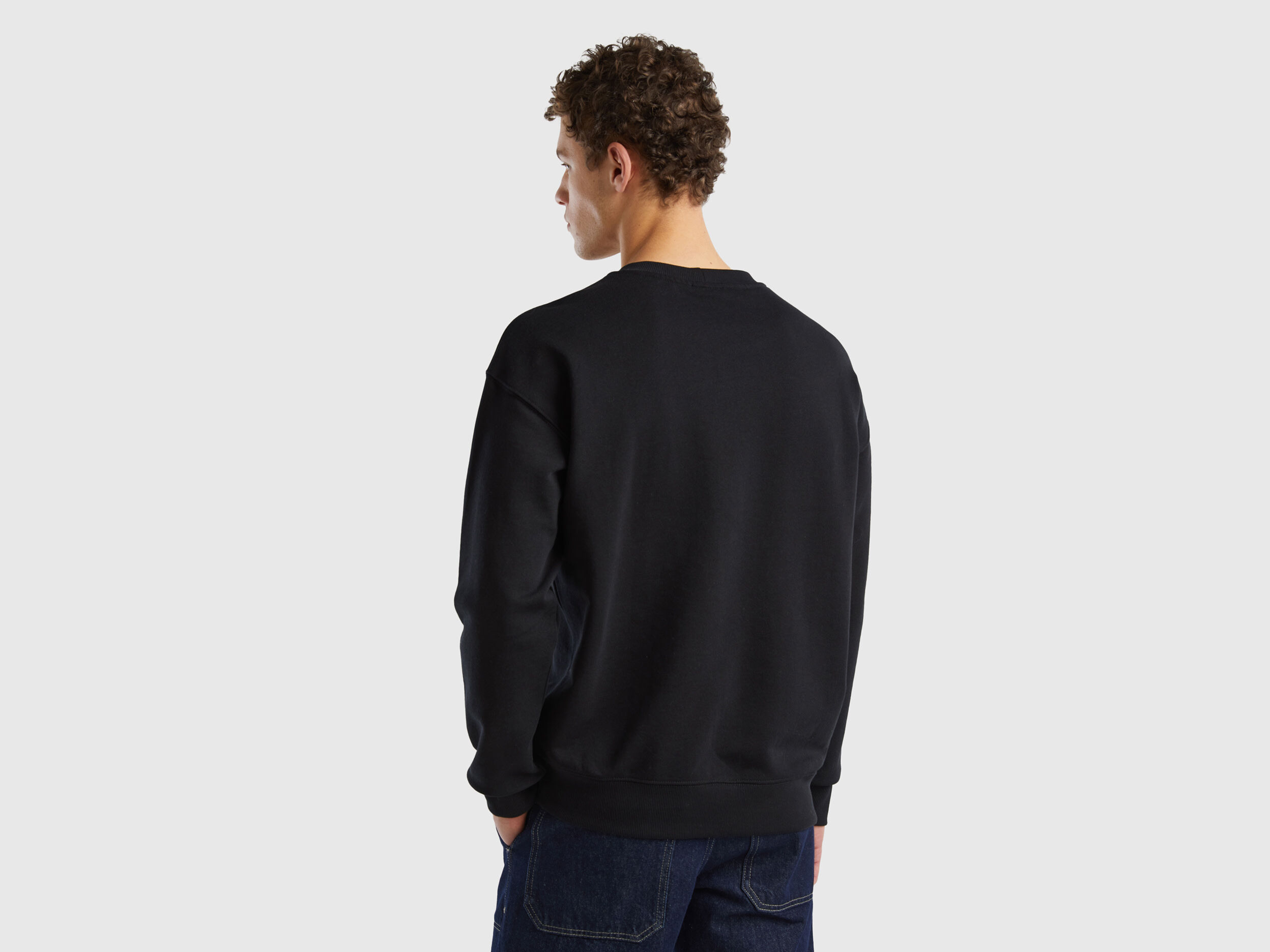 Benetton black sales sweatshirt