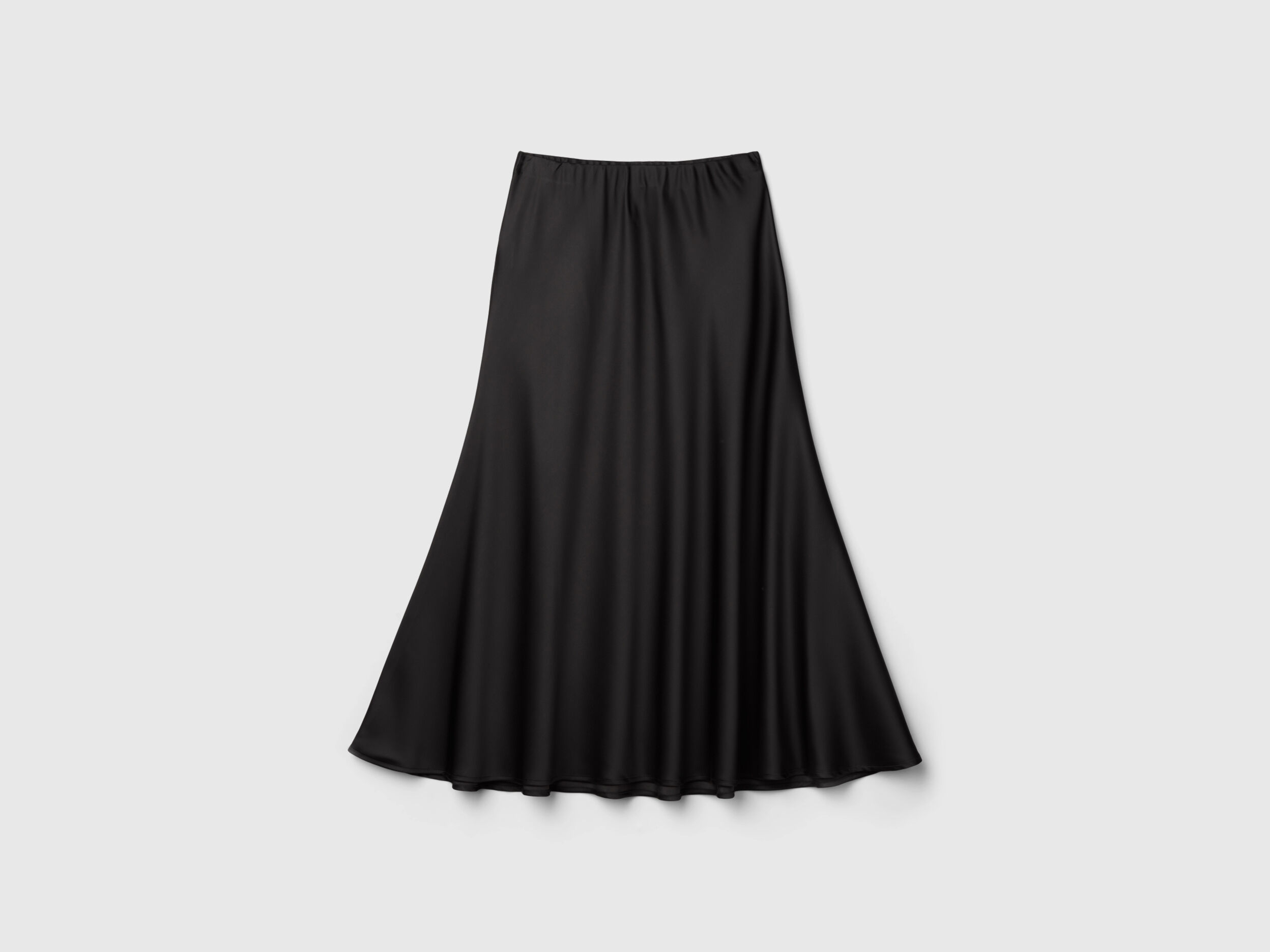 新しいブランド - skirt look satin Flowy Black Benetton | スカート