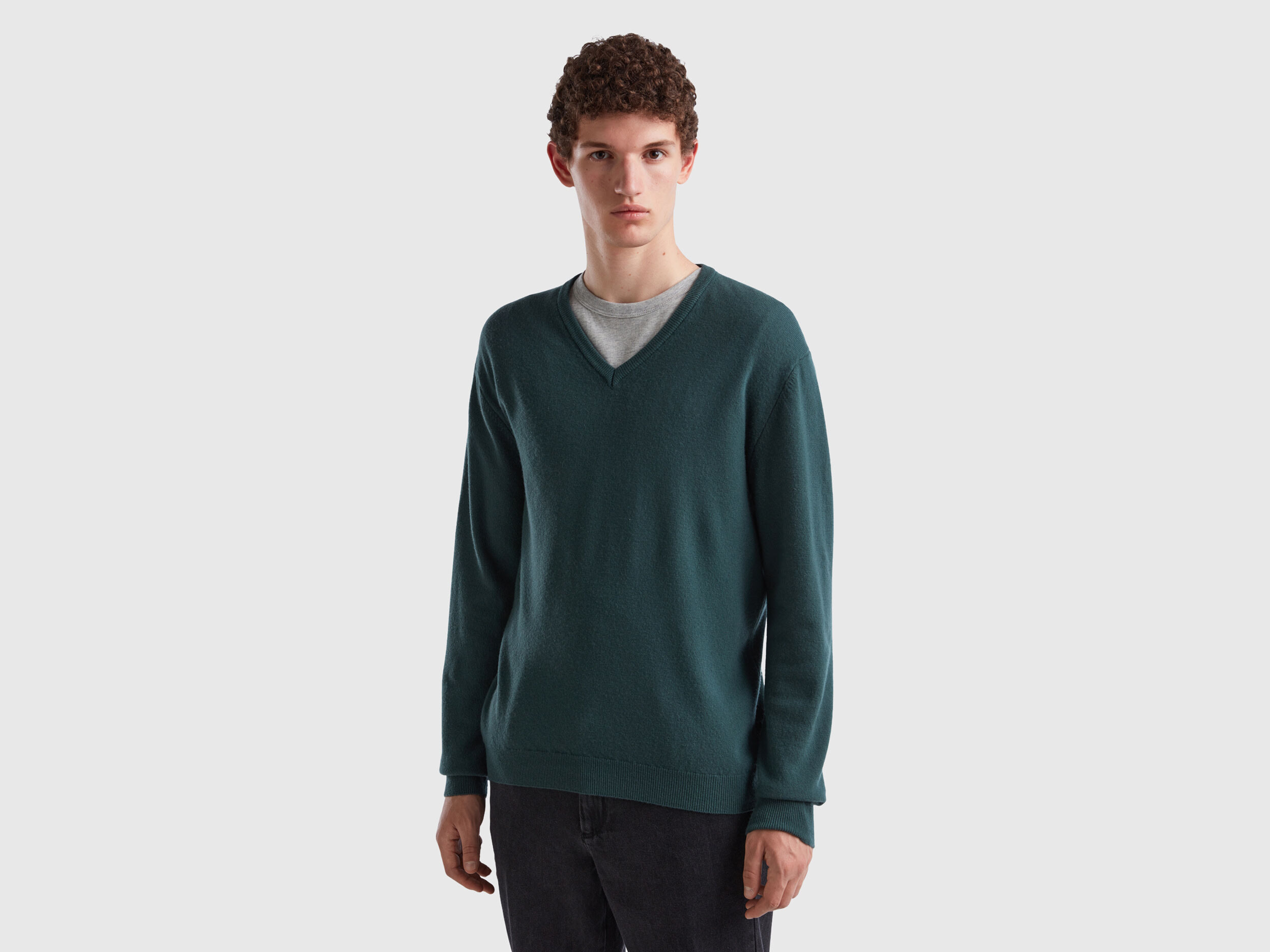 Hunter green v neck sweater discount