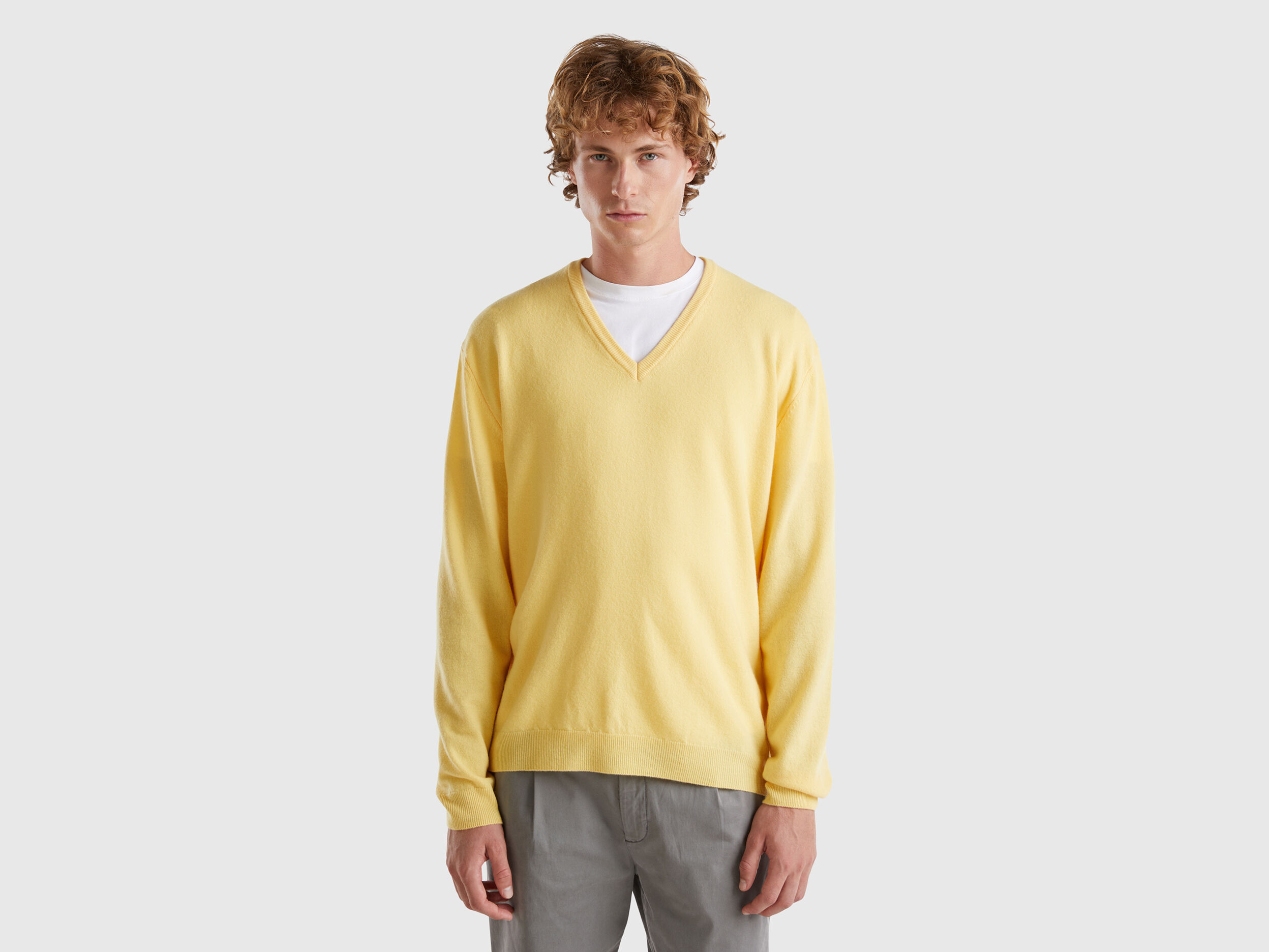 Best men's v neck sweaters store
