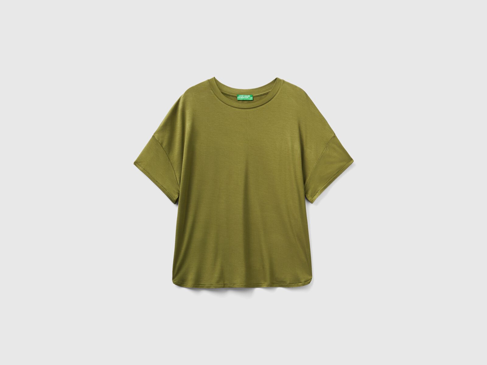 T-shirt in sustainable stretch viscose - Military Green | Benetton