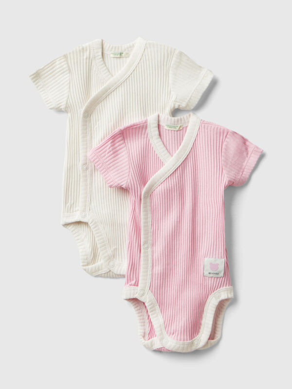 Two short sleeve ribbed knit bodysuits New Born (0-18 months)