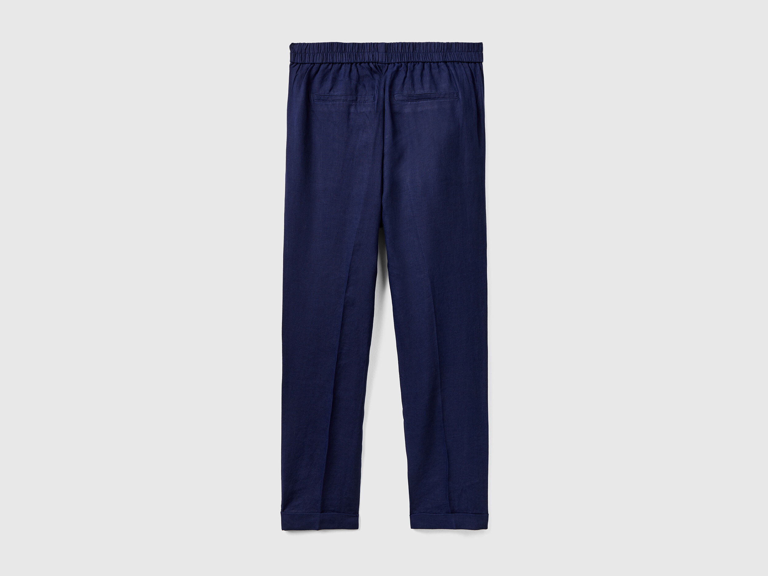 Low-Rise Washed Cotton Crop Pant in Trousers | Vince