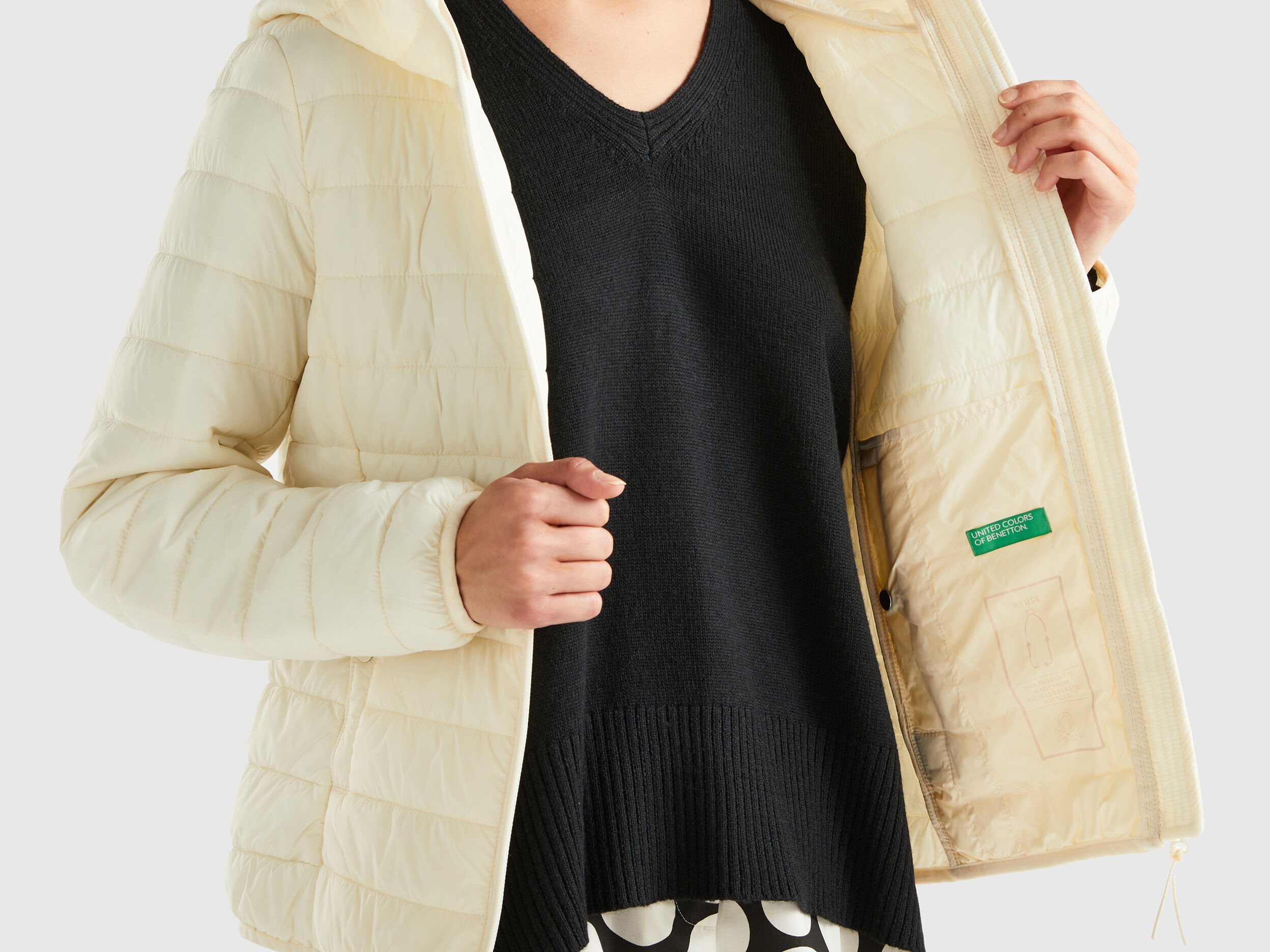 Puffer jacket with hood Brown | Benetton Womens Puffer Jackets - Panna  Holidays