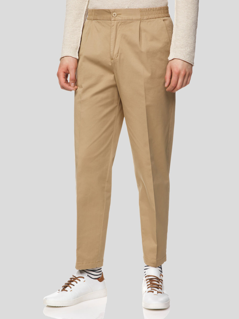Chinos with elastic waist