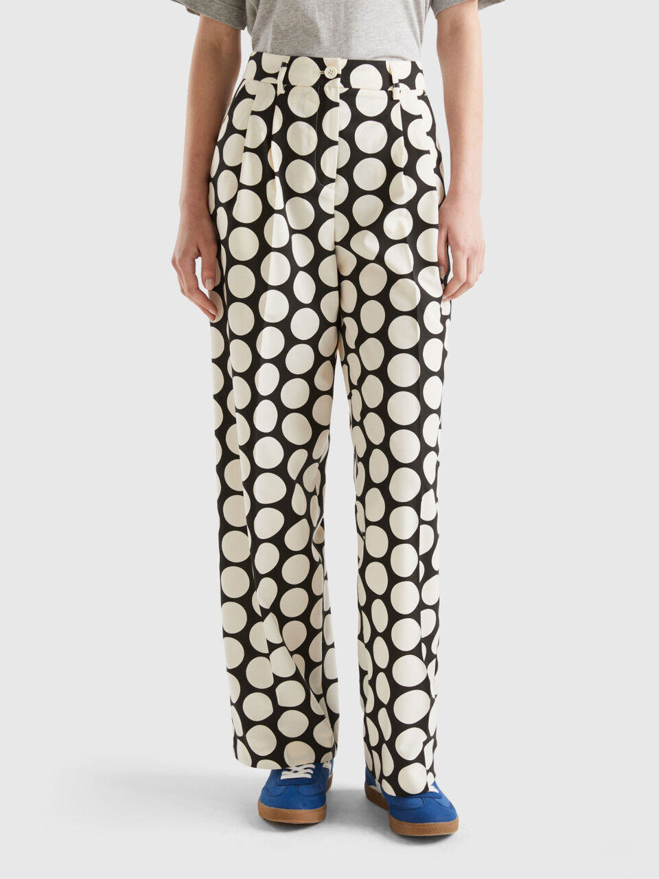 White and black outlet polka dot pants