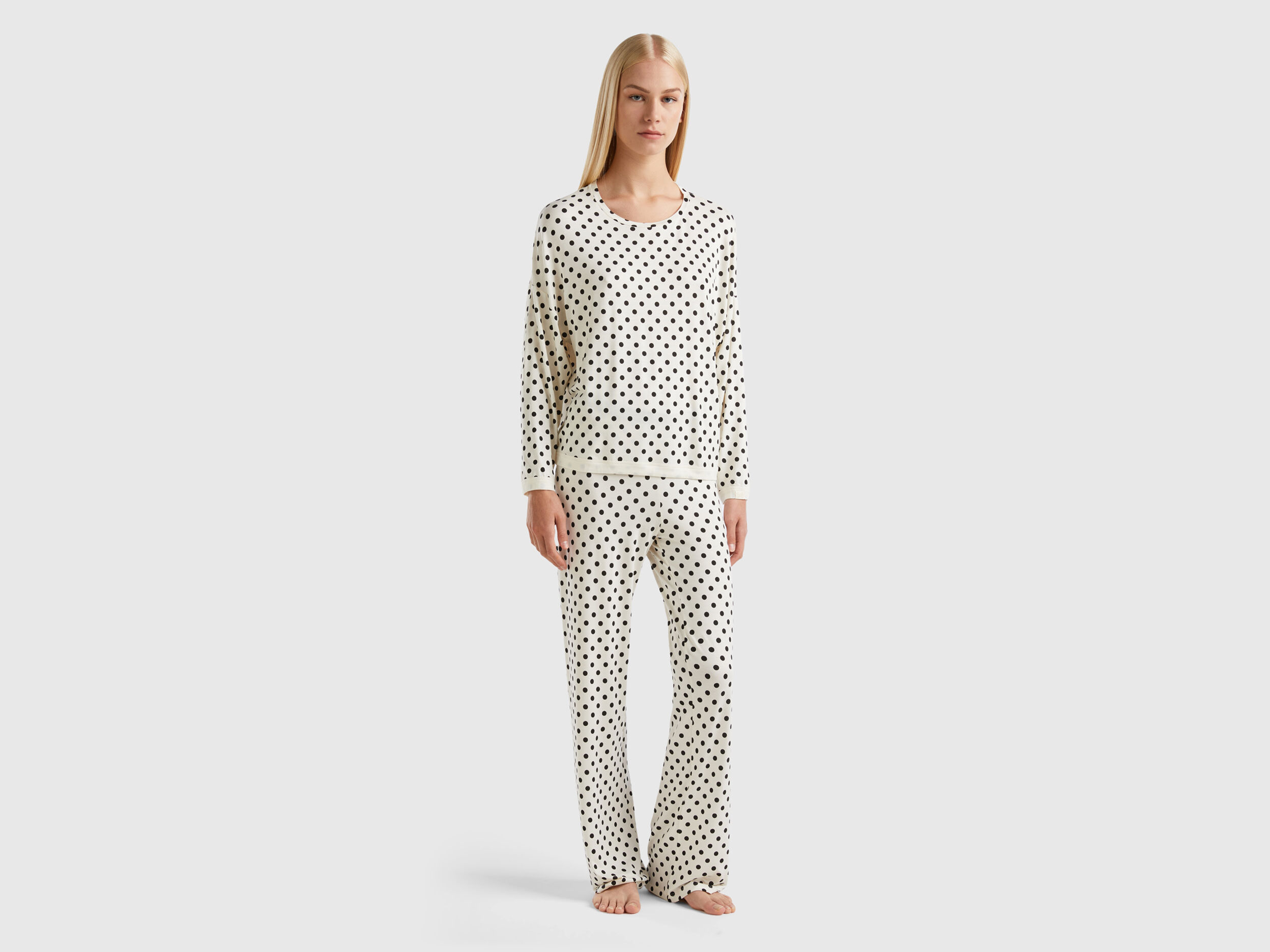 Black and white polka dot pyjamas outlet
