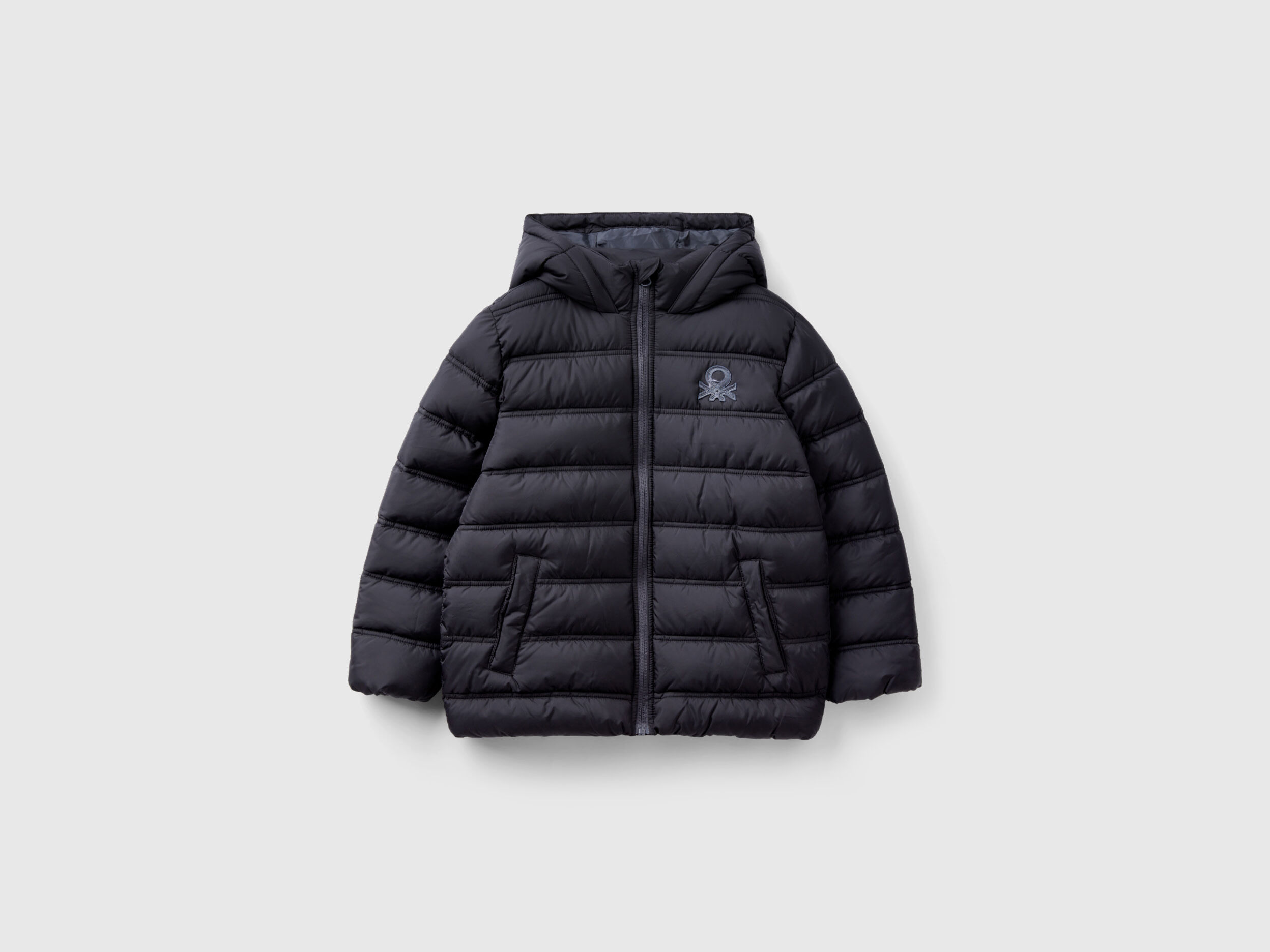Puffer jacket with hood and logo