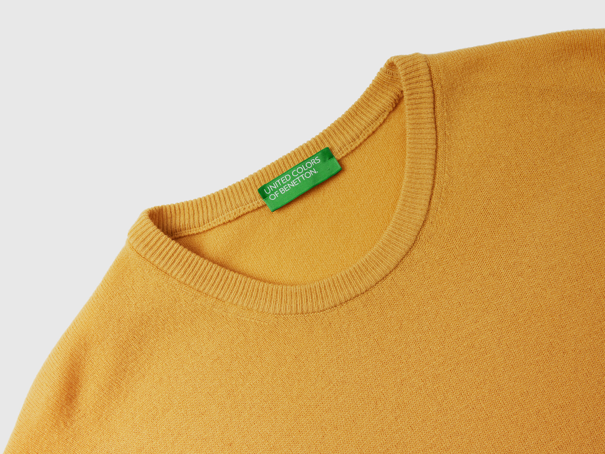 Mustard shop colour sweatshirt