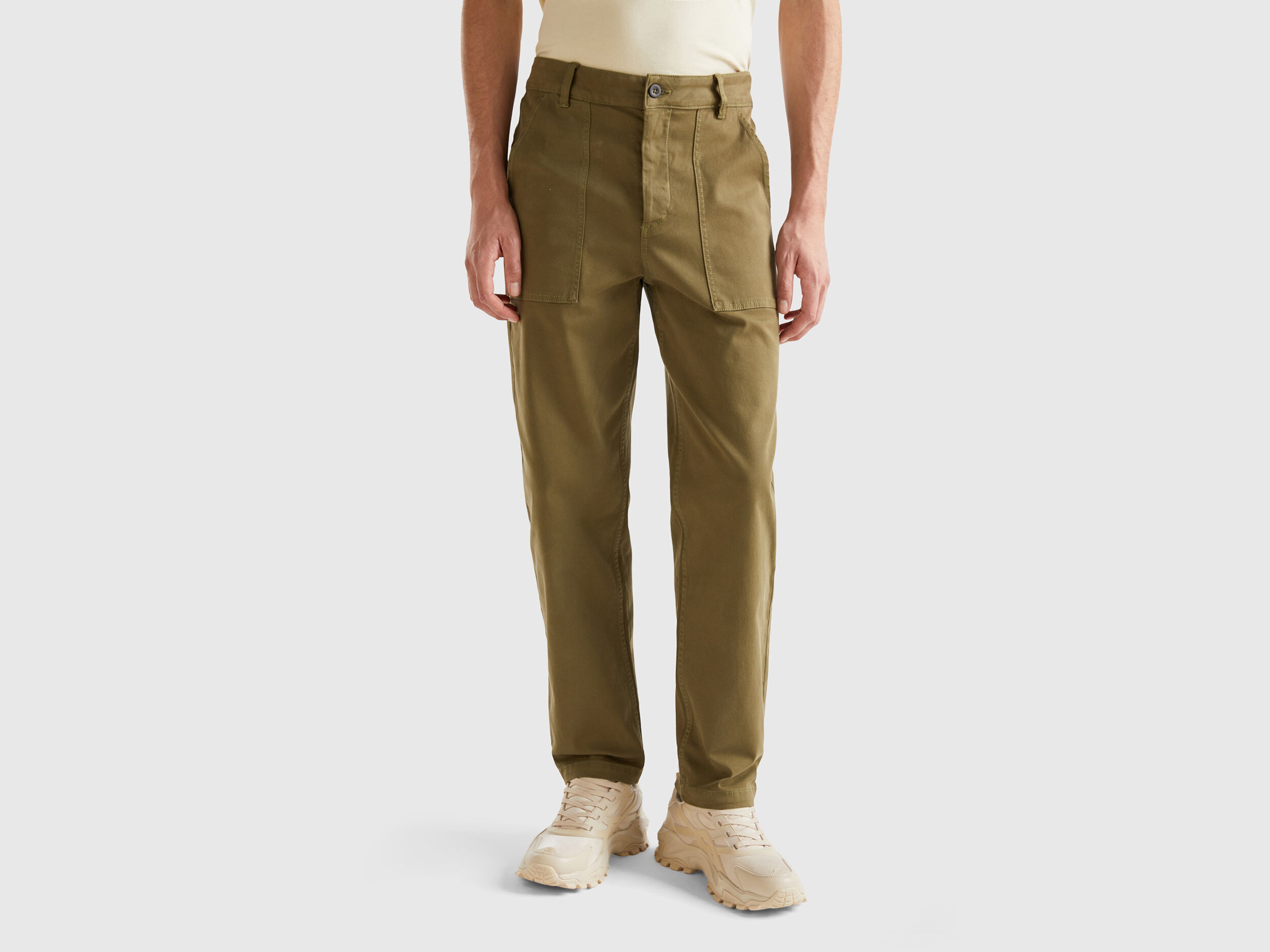 Buy United Colors of Benetton Black Slim Fit Flat Front Trousers for Men's  Online @ Tata CLiQ