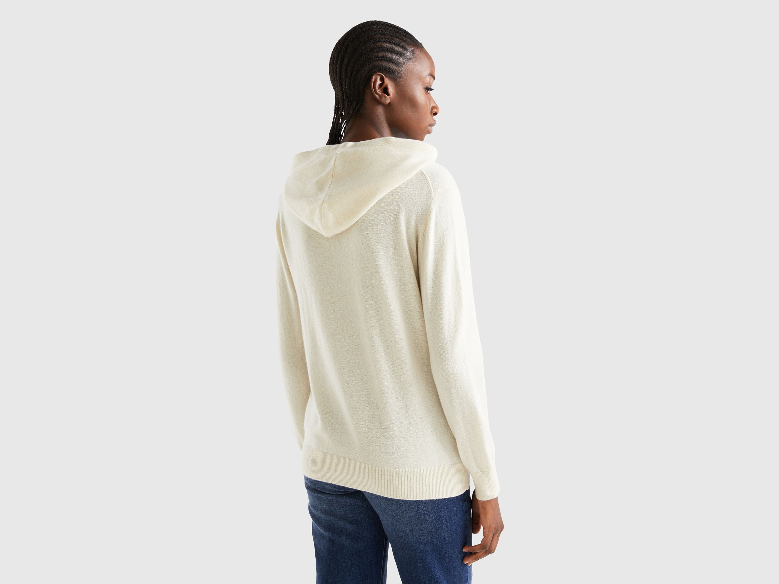 Benetton discount white sweatshirt