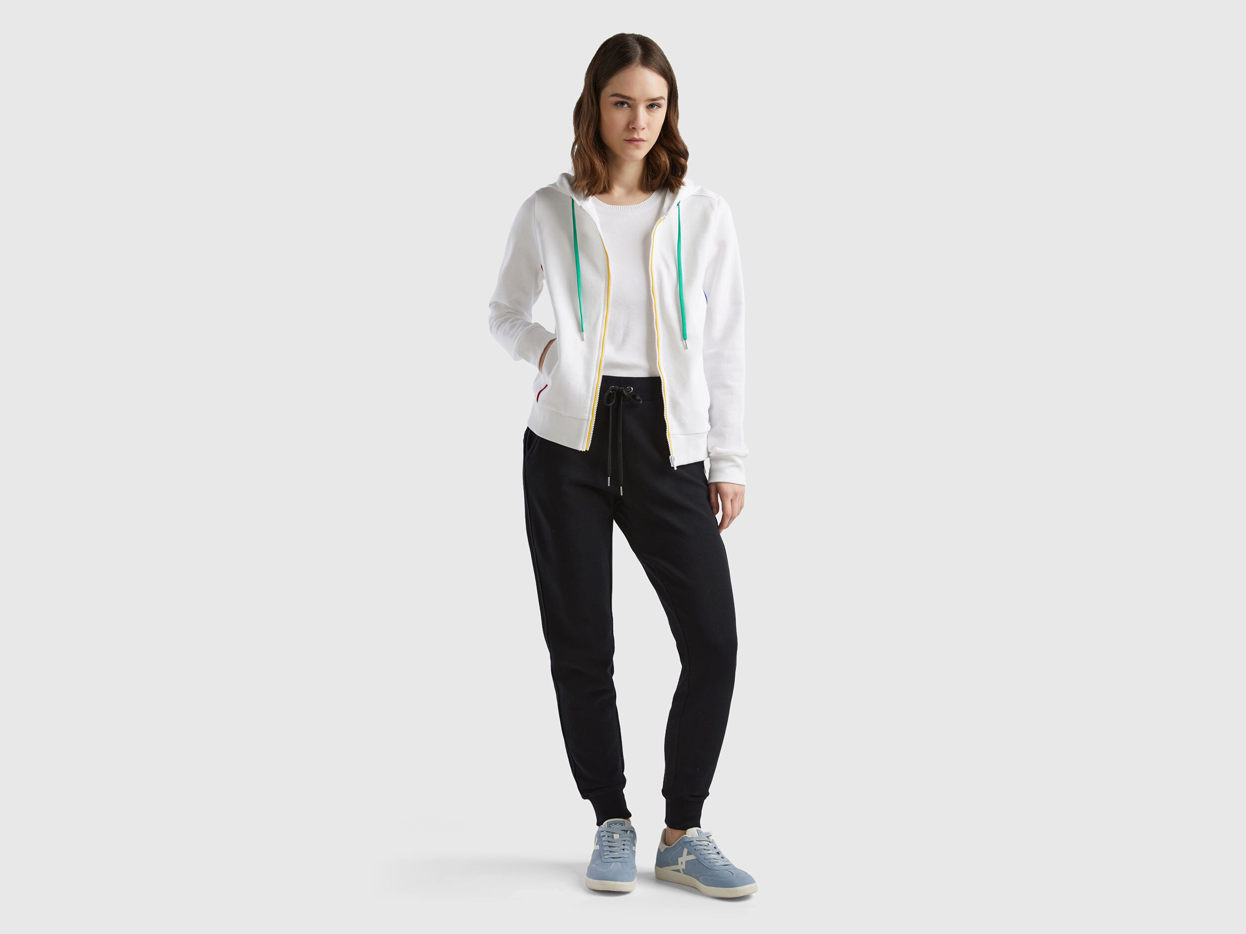 Benetton joggers shop