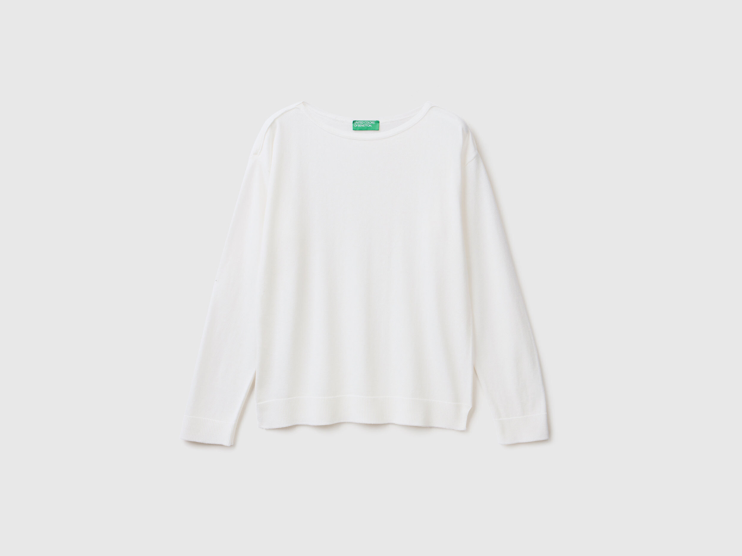 Boat neck sweater