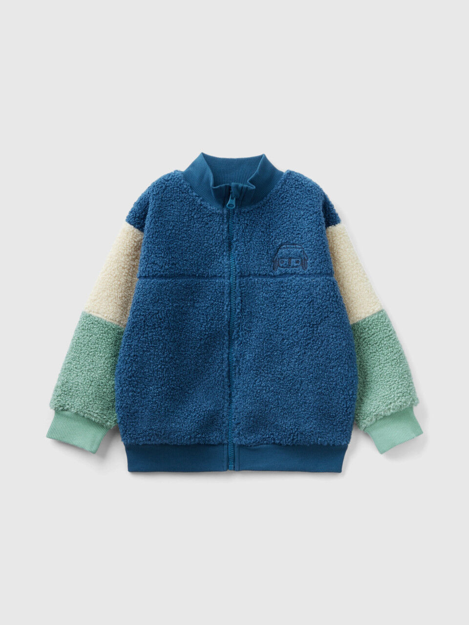 Benetton recien deals nacido niño