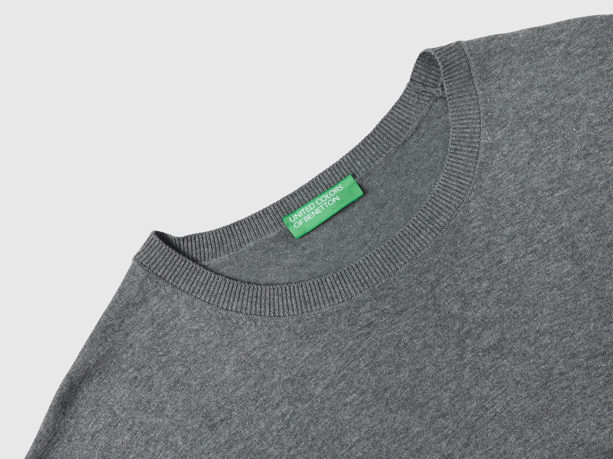 Crew neck sweater in lightweight cotton blend