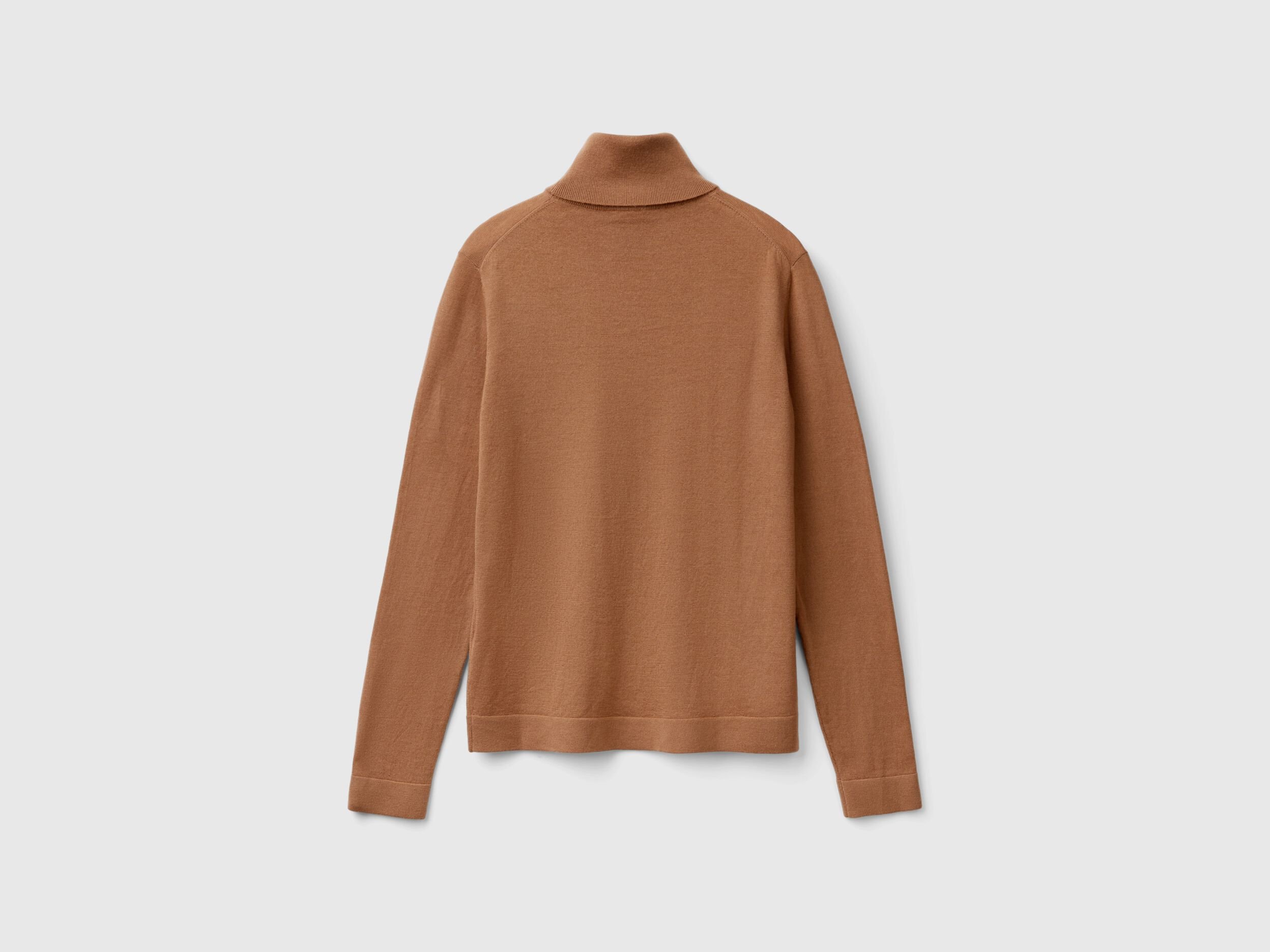 Turtleneck camel outlet
