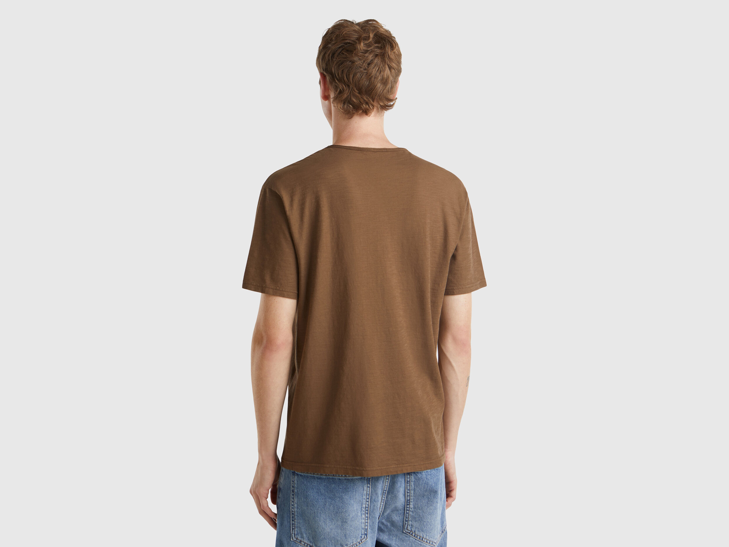 V-neck t-shirt in 100% cotton - Brown | Benetton