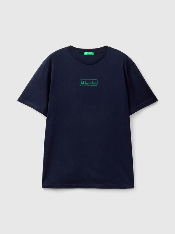 Dark blue organic cotton t-shirt with green logo Men