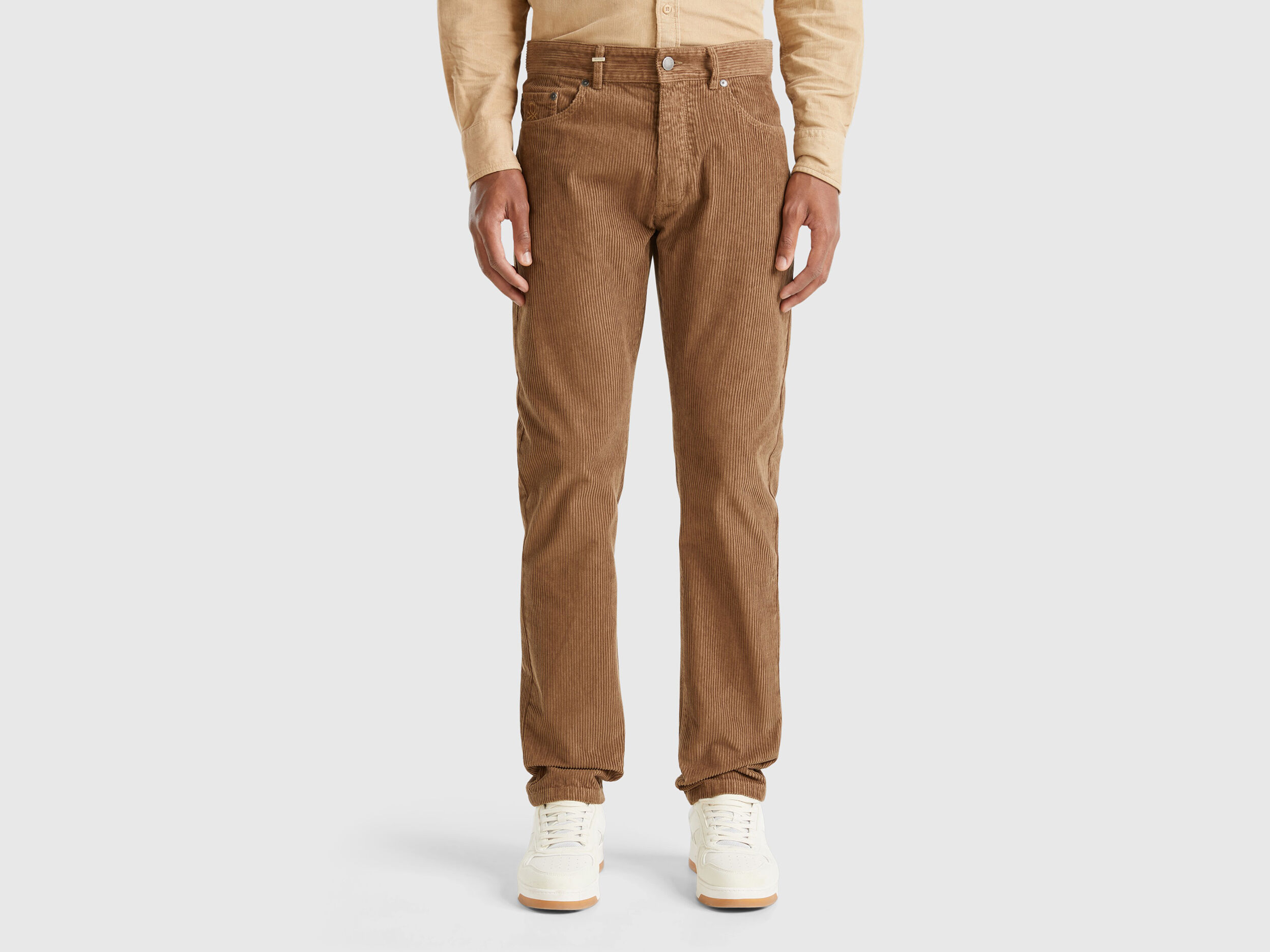 Regular fit velvet trousers - Brown | Benetton