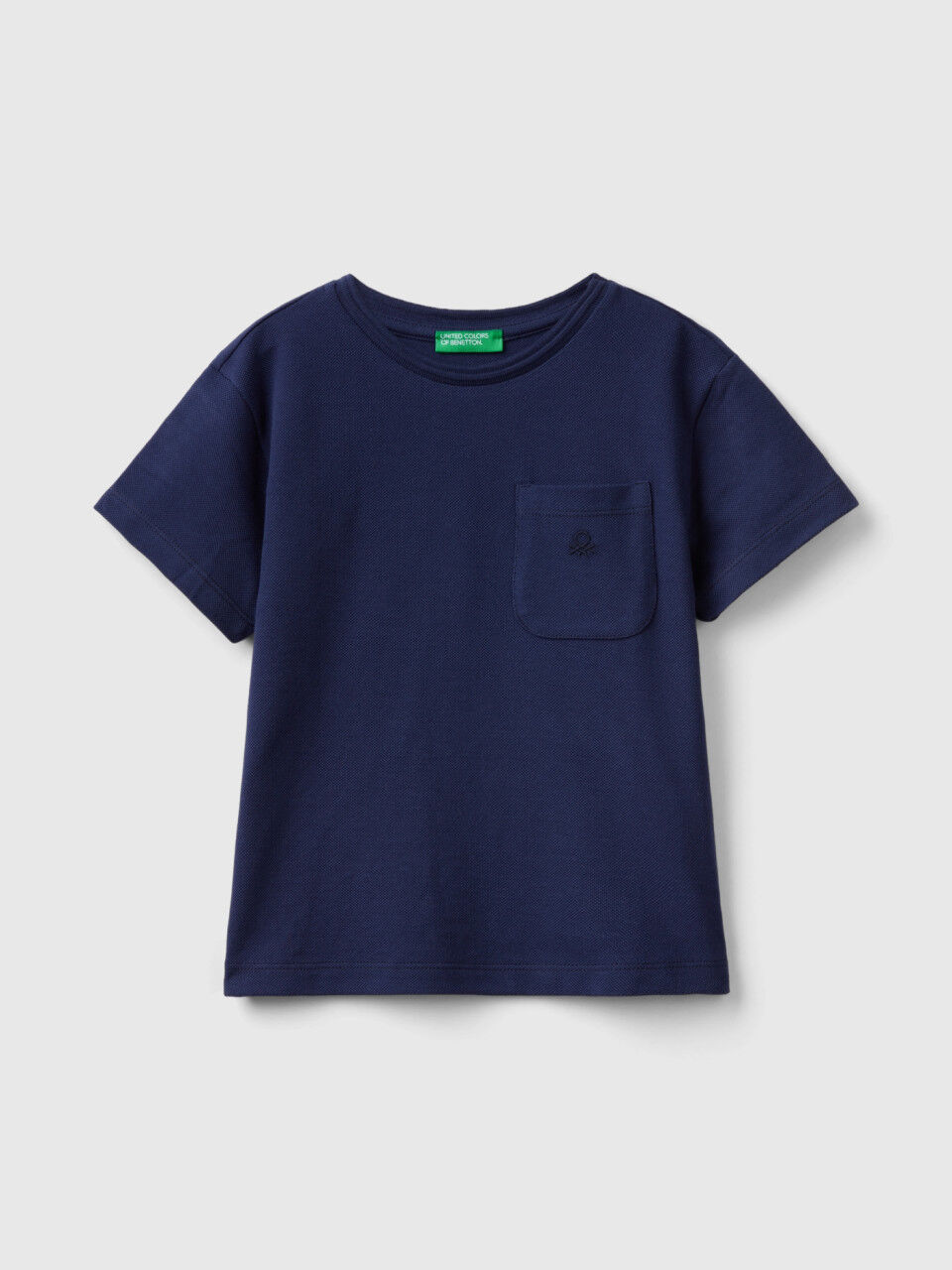 T shirt shop boy new