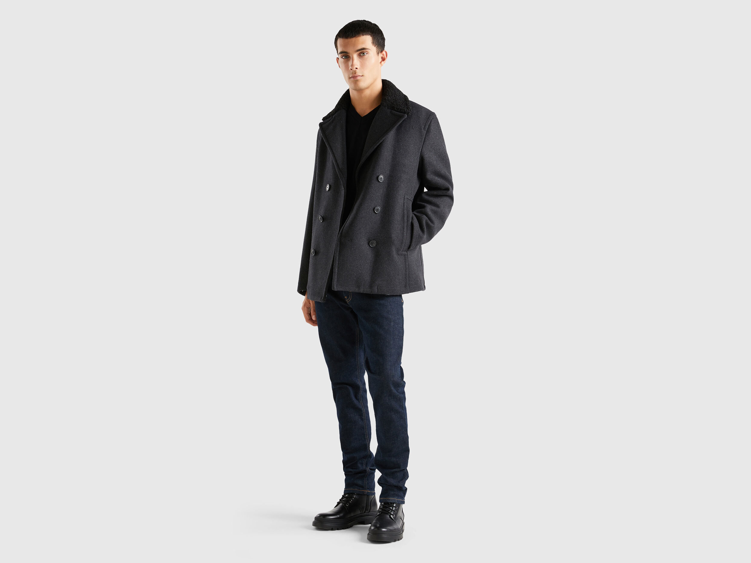 Short black top peacoat