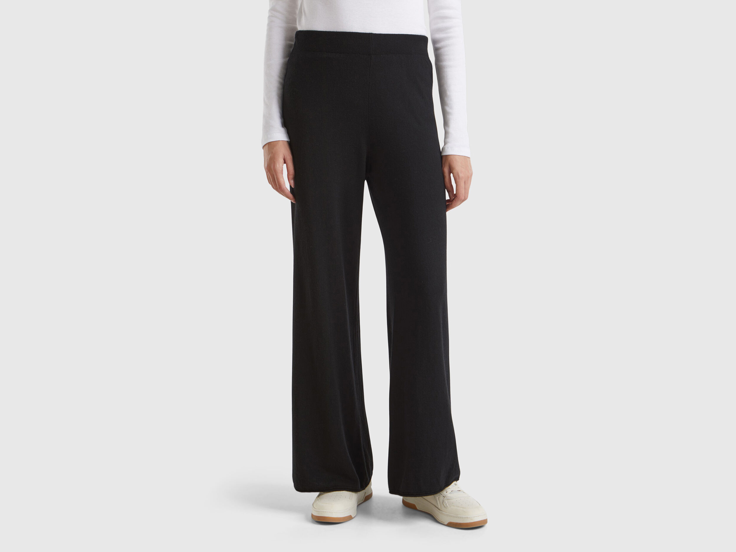 Black wide leg trousers in cashmere and wool blend - Black
