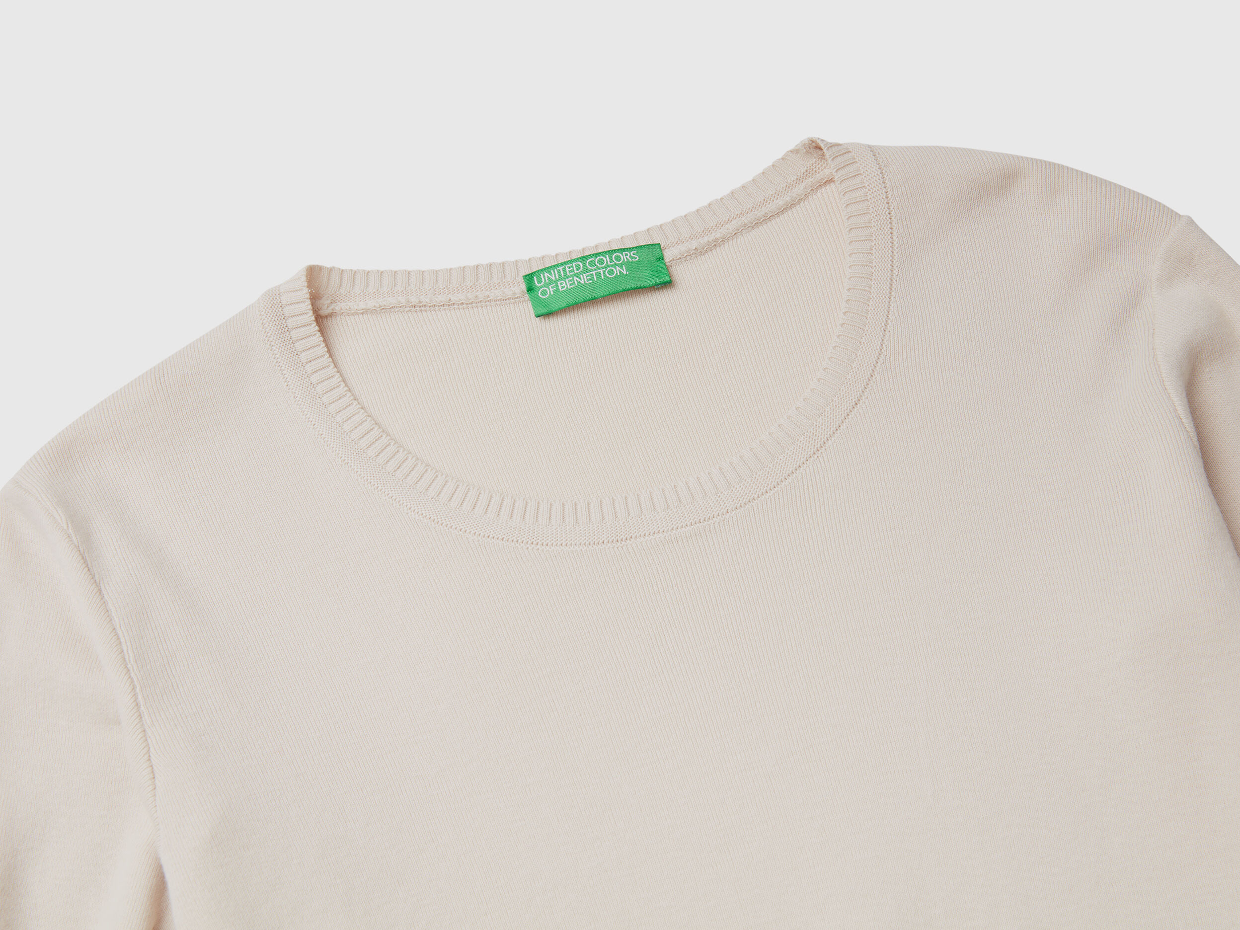 Benetton ecru on sale crew neck sweatshirt