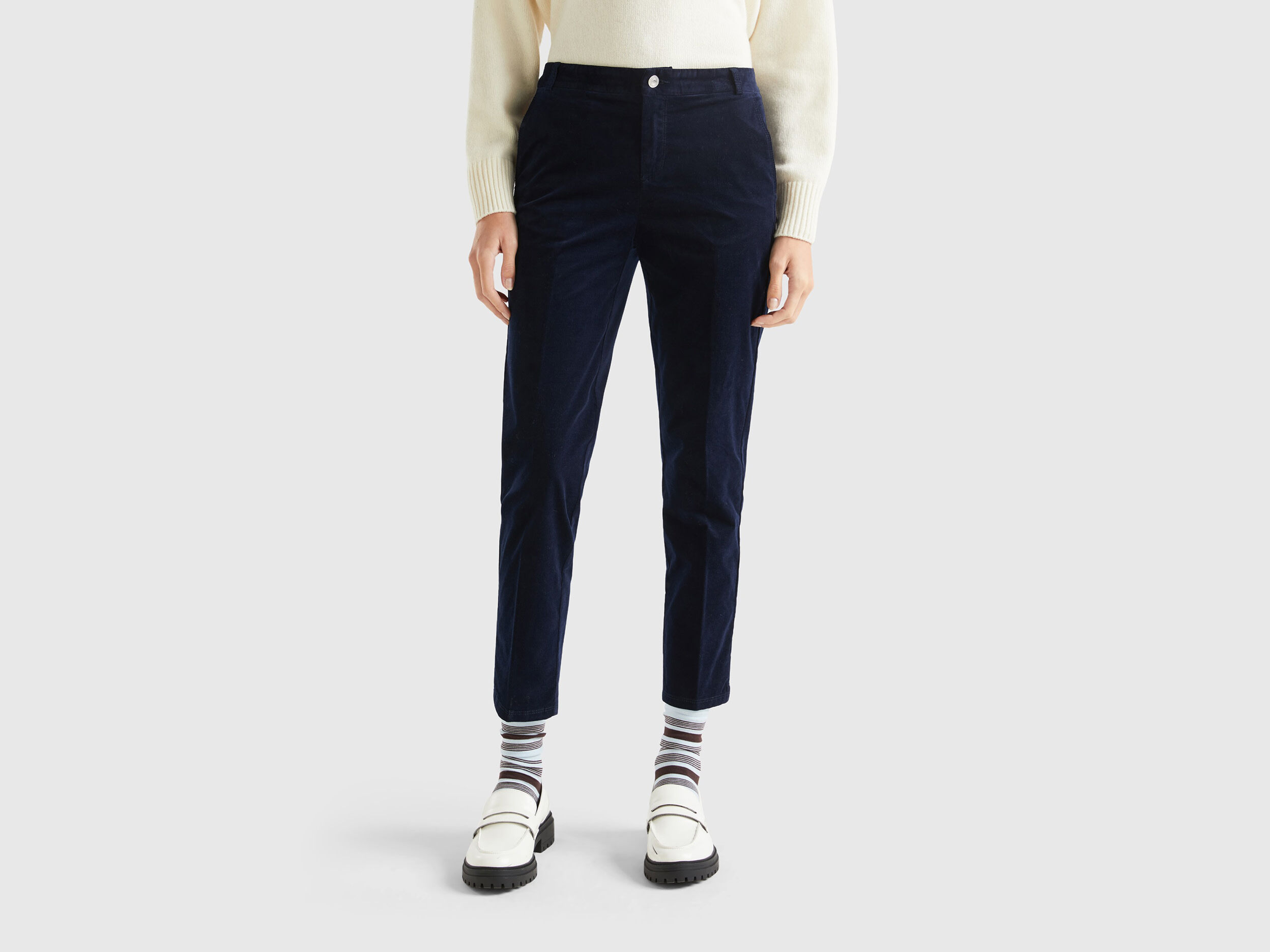 Pantalones chinos de pana el stica