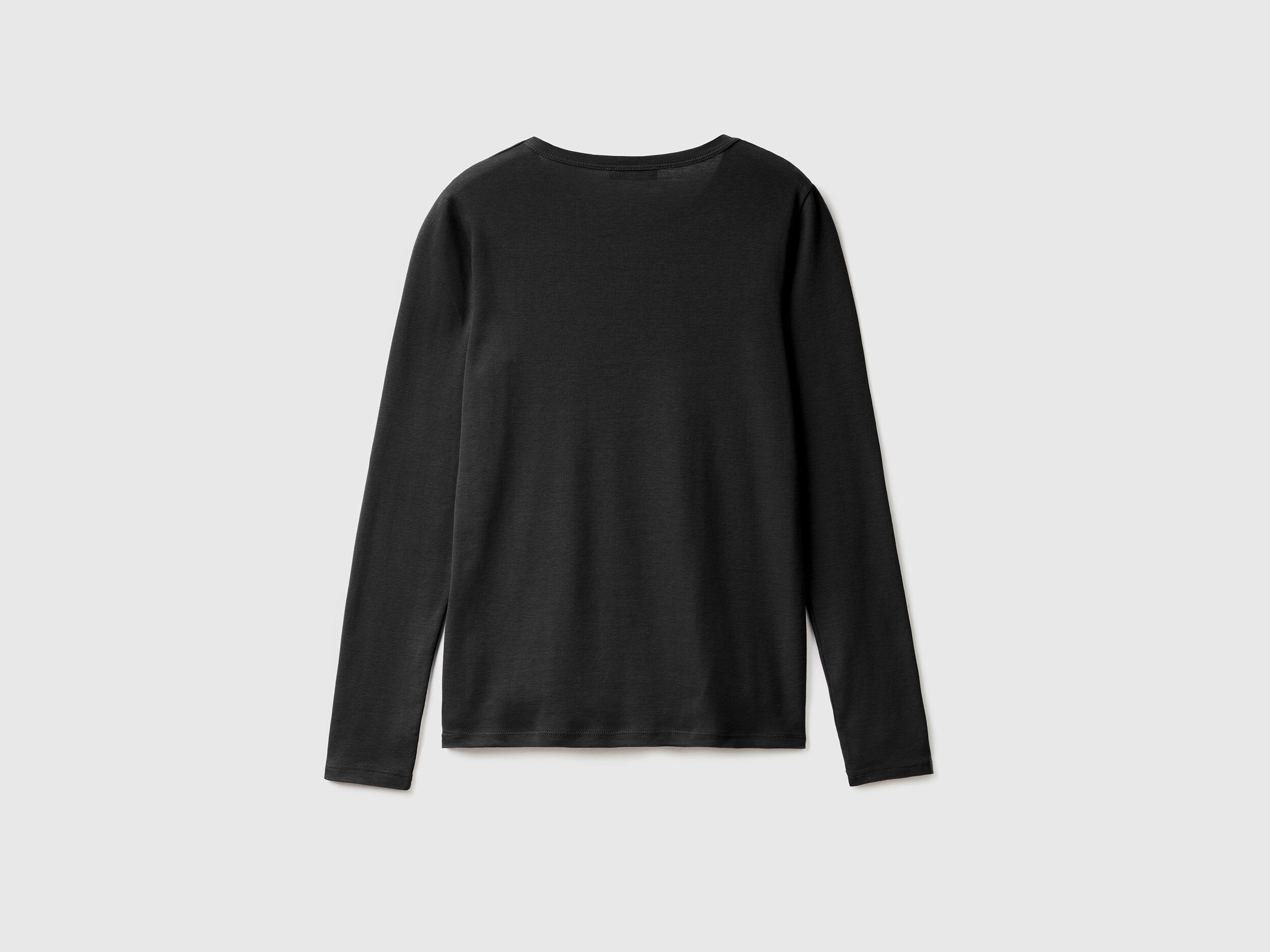 Long sleeve store black shirt