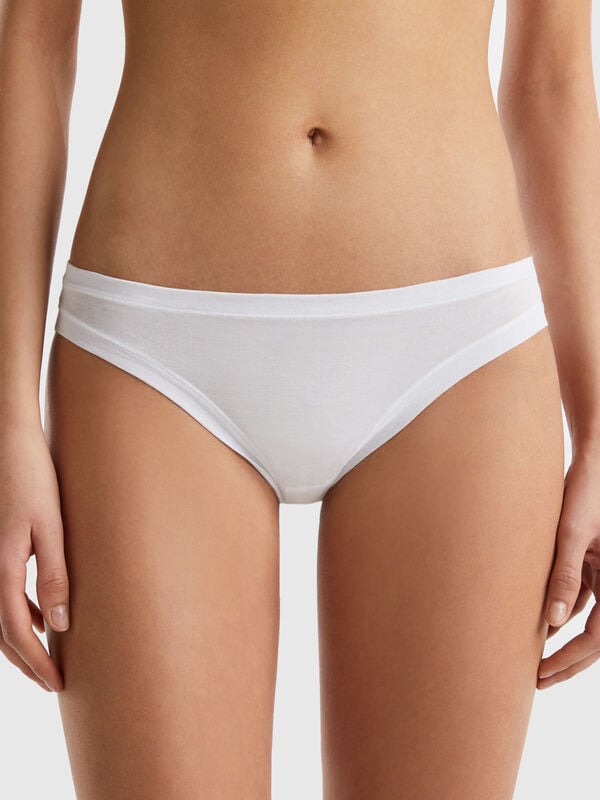 Essential Organic Cotton Thong in White