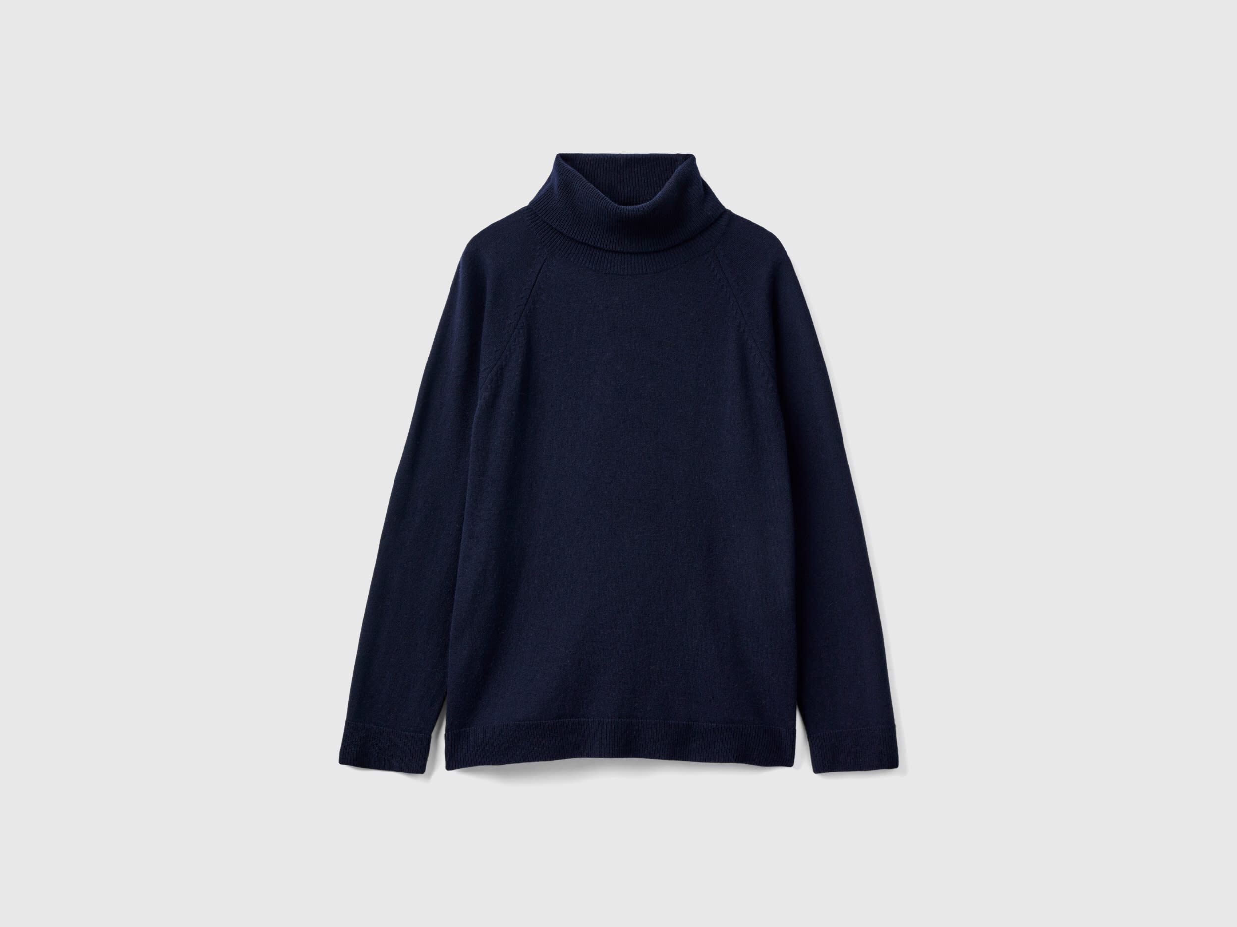 Plain navy blue sweater outlet