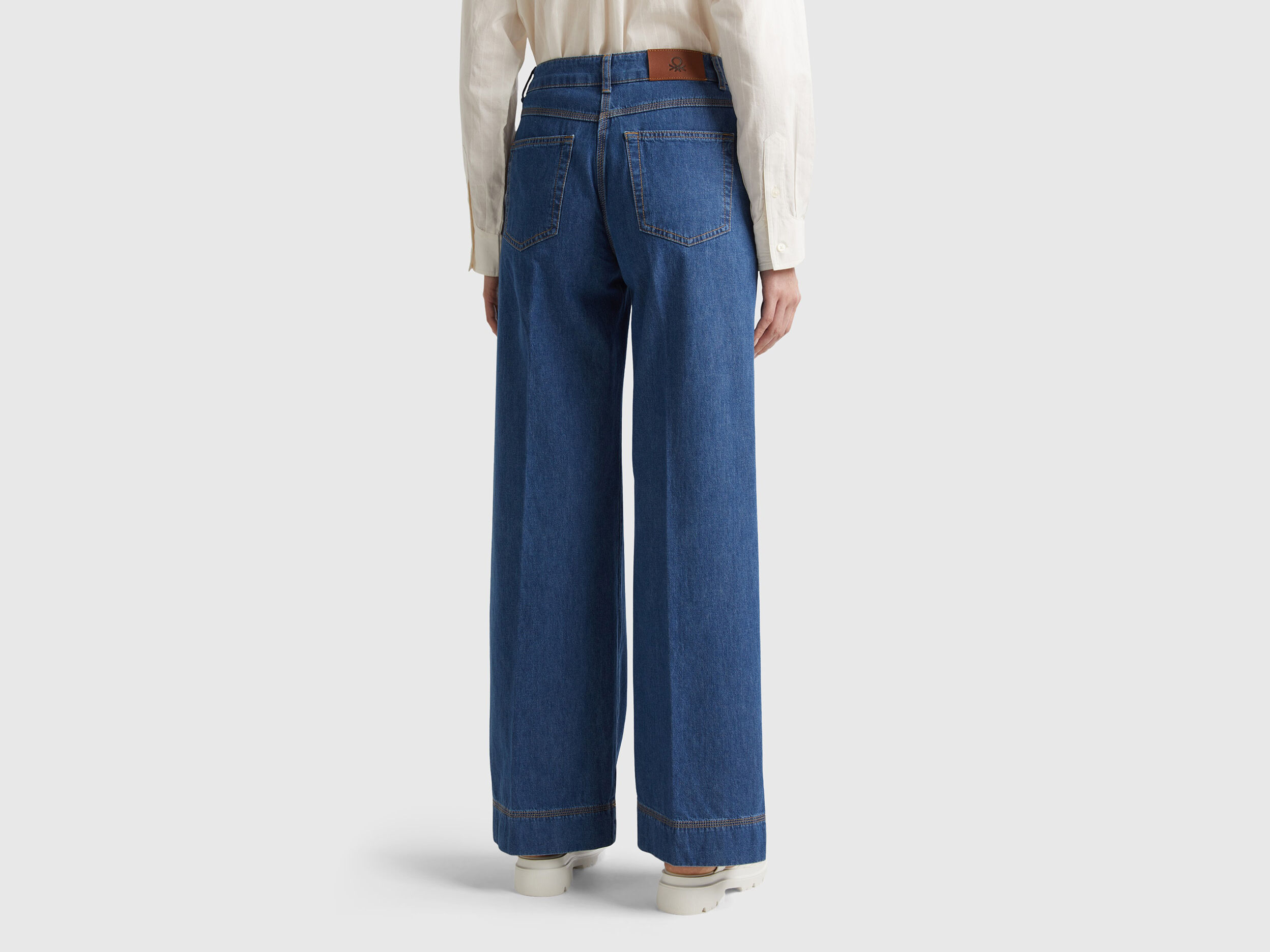 Wide leg jeans trousers