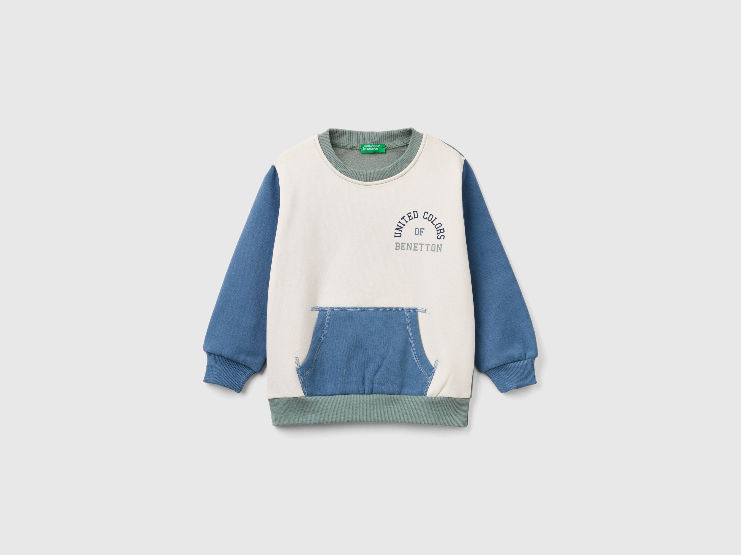 Kangaroo pocket sweatshirt without hood outlet