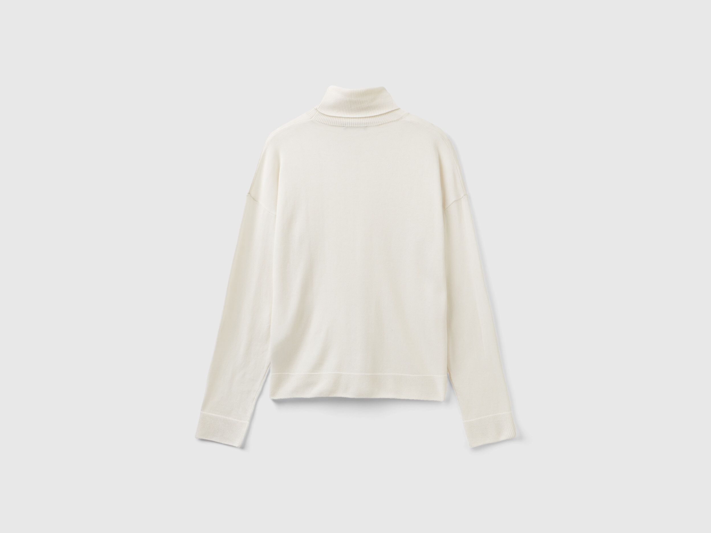 White cotton on sale turtleneck sweater
