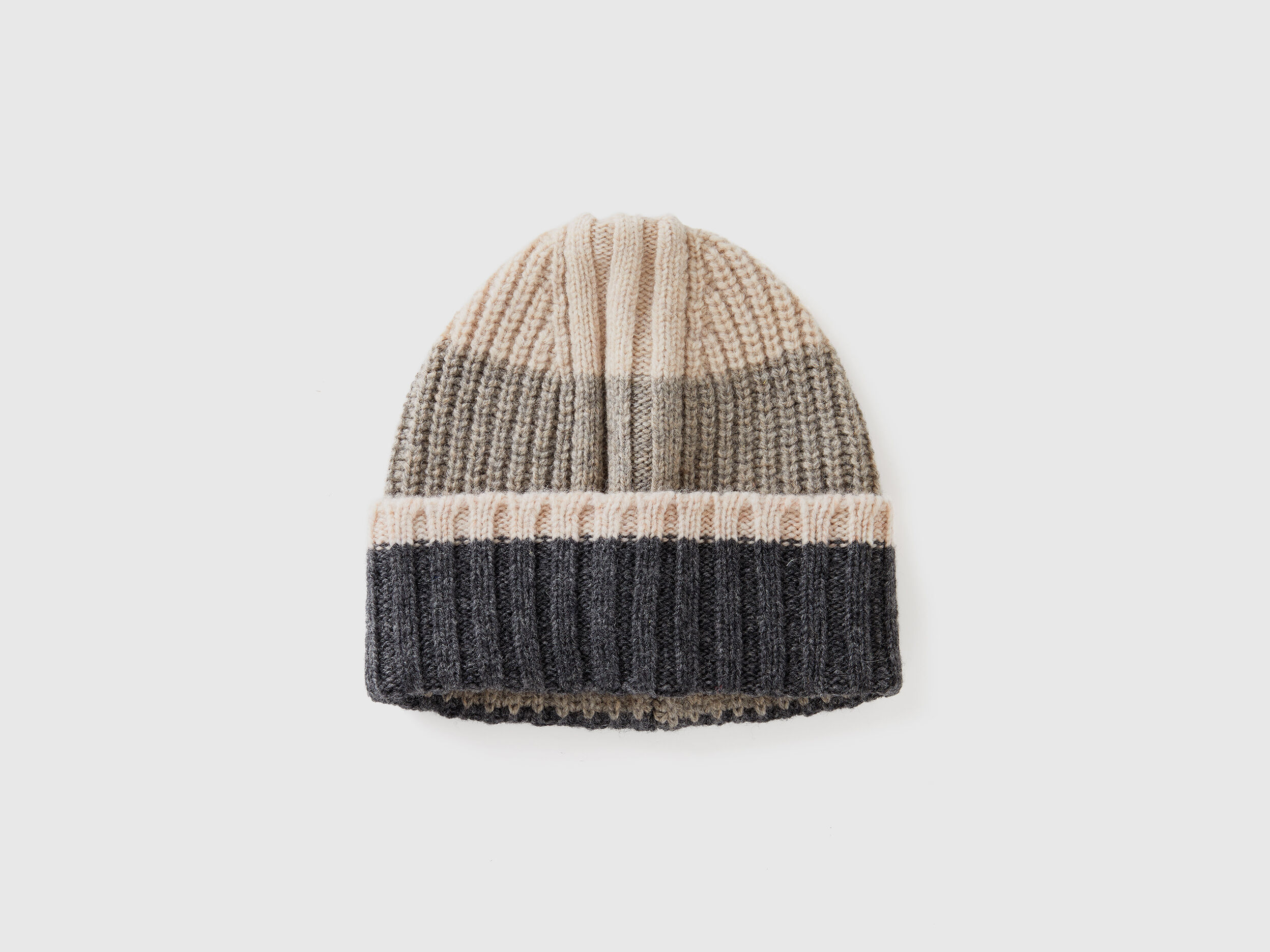 Benetton beanie new arrivals