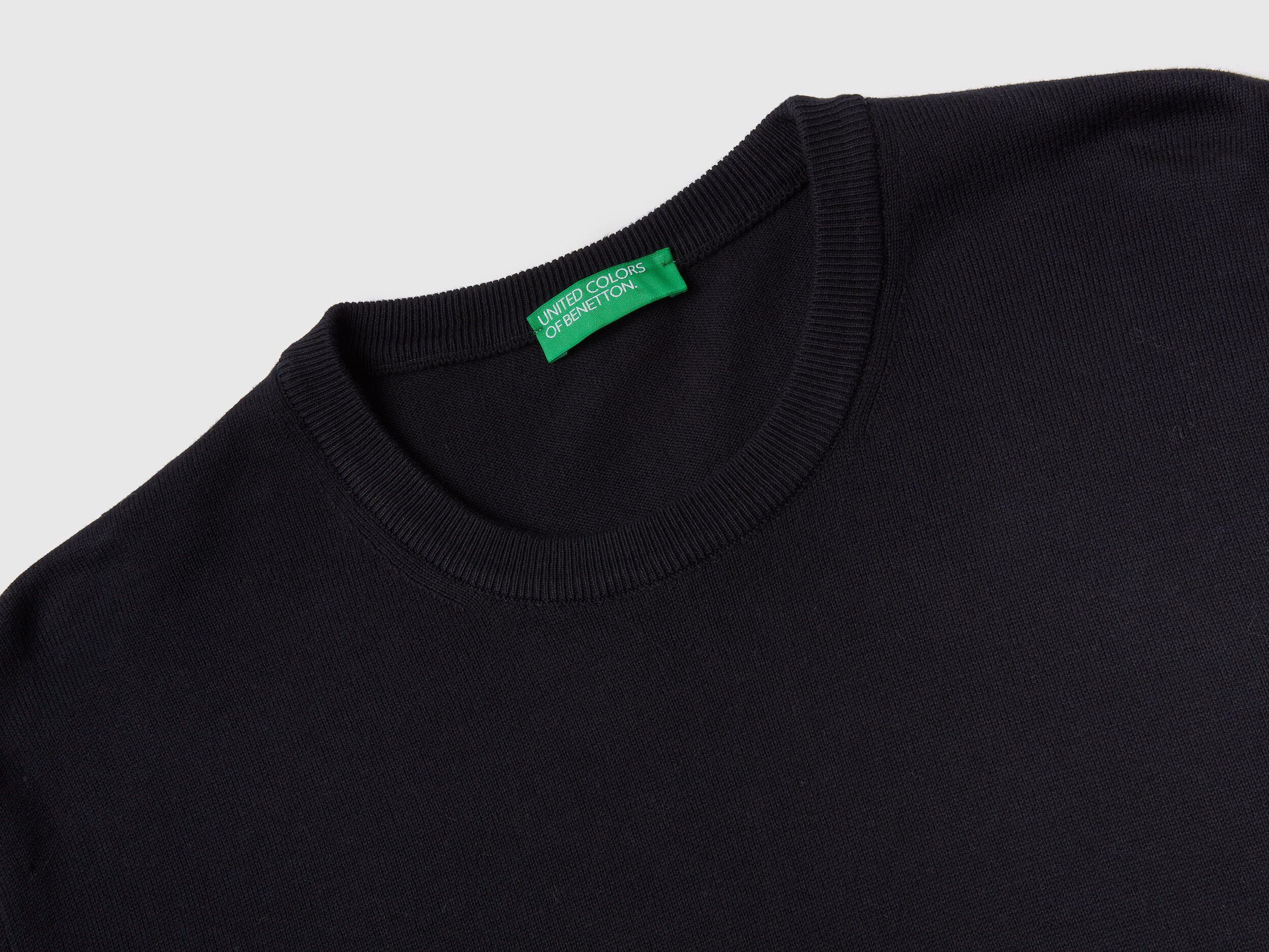 Benetton sales basic crewneck