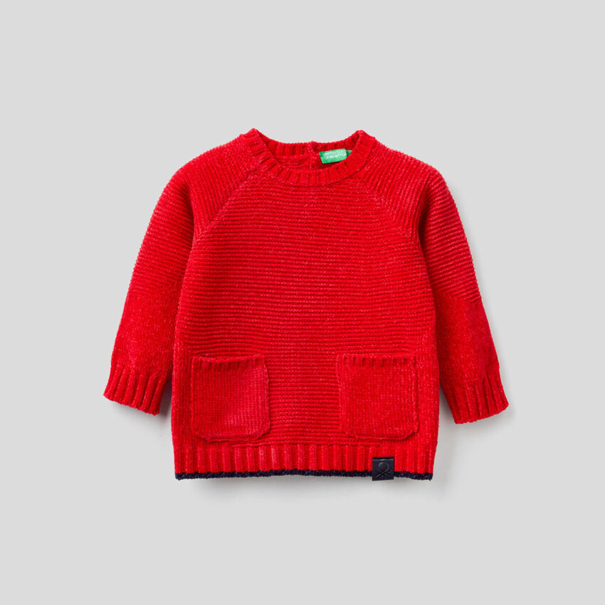 Sweater in chenille with pockets
