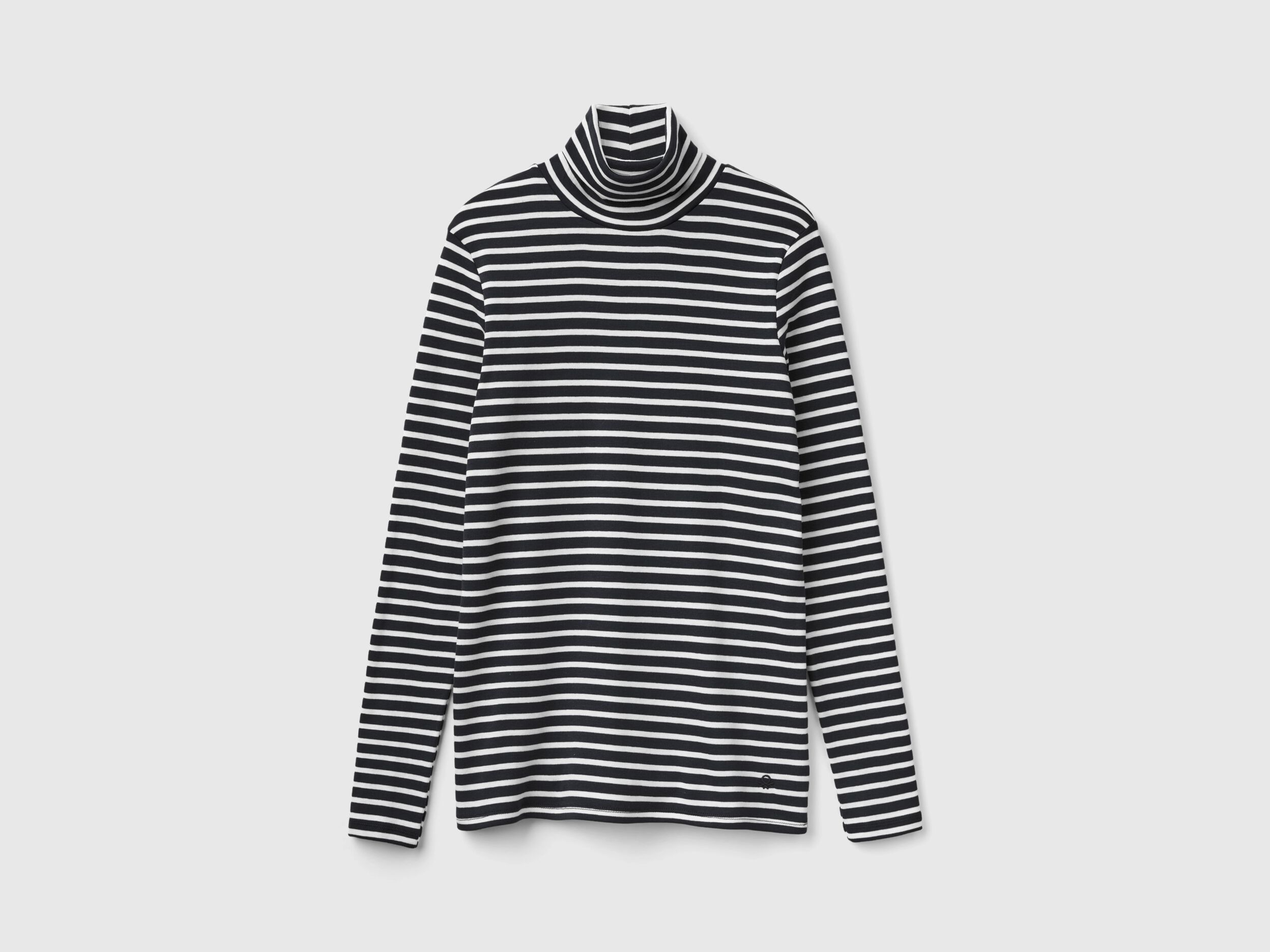Striped turtleneck under t shirt online
