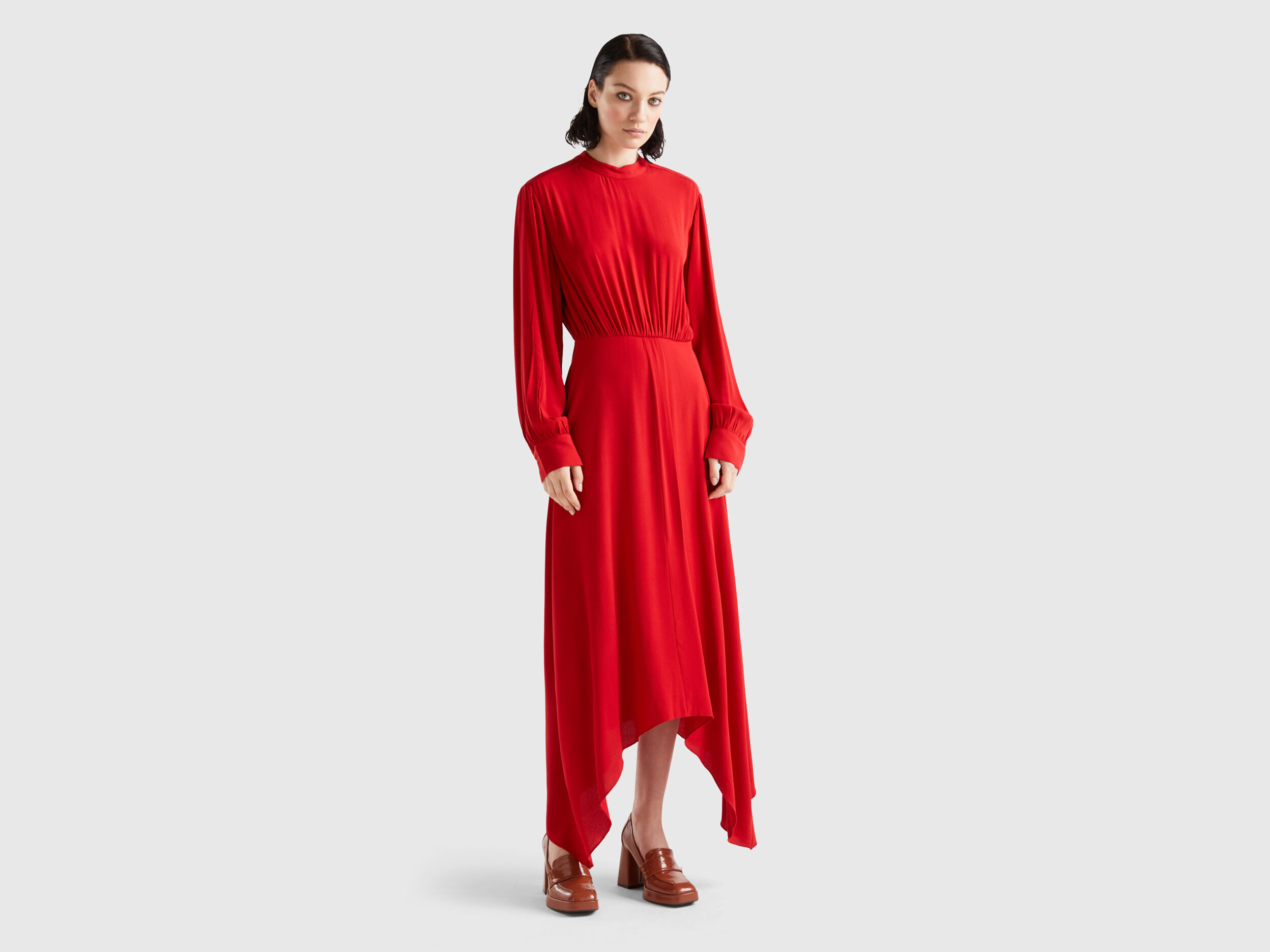Long dress in flowy viscose Red Benetton