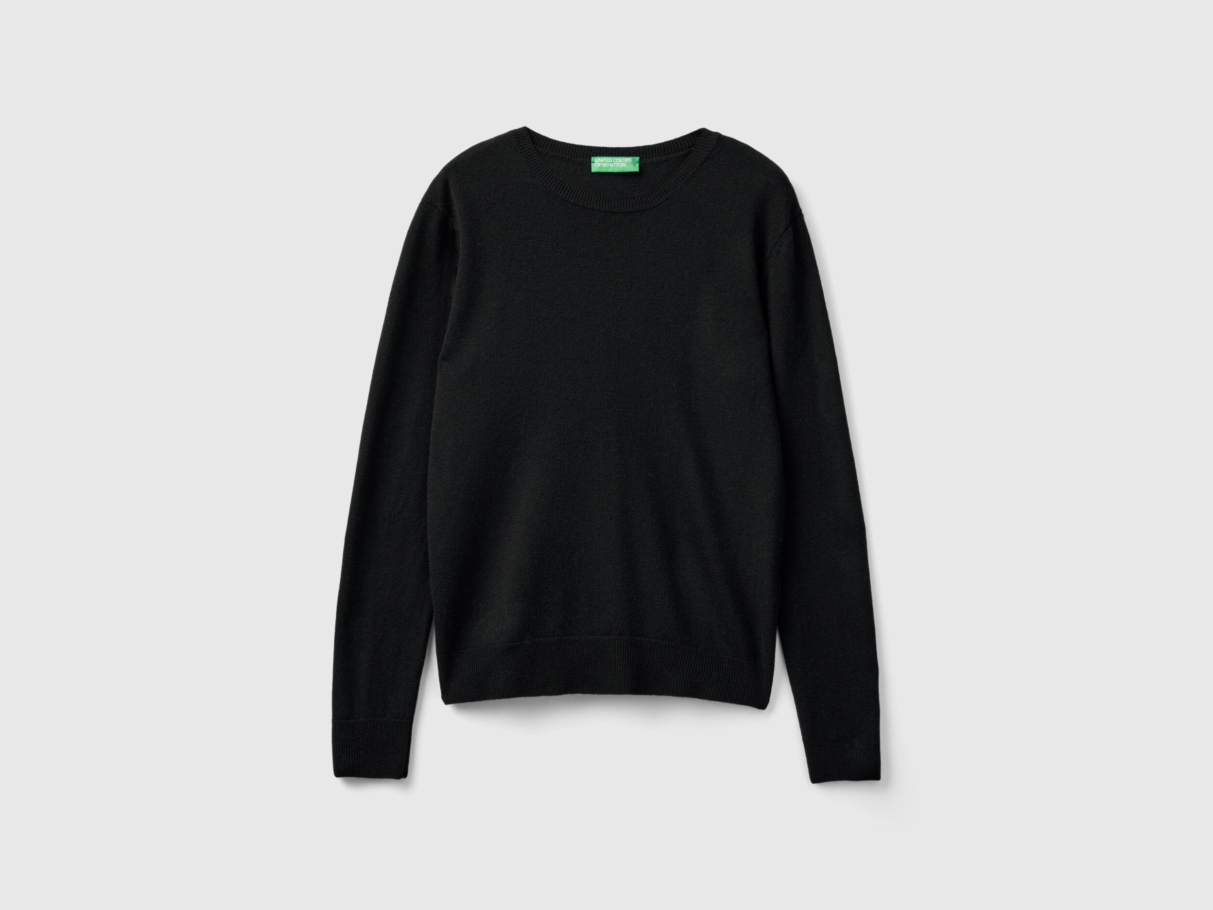 Black crew neck sweater in Merino wool