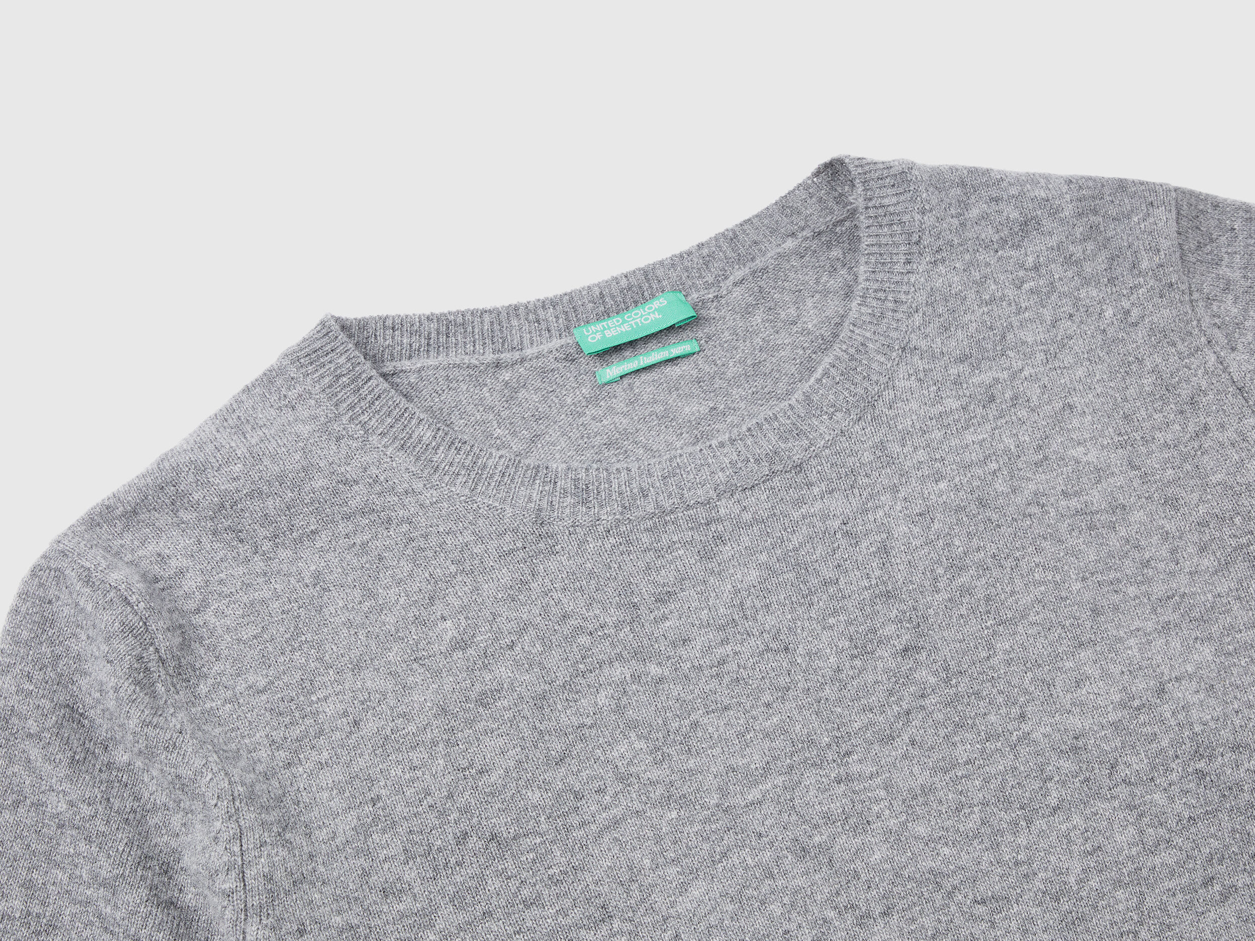 Benetton sale basic crewneck