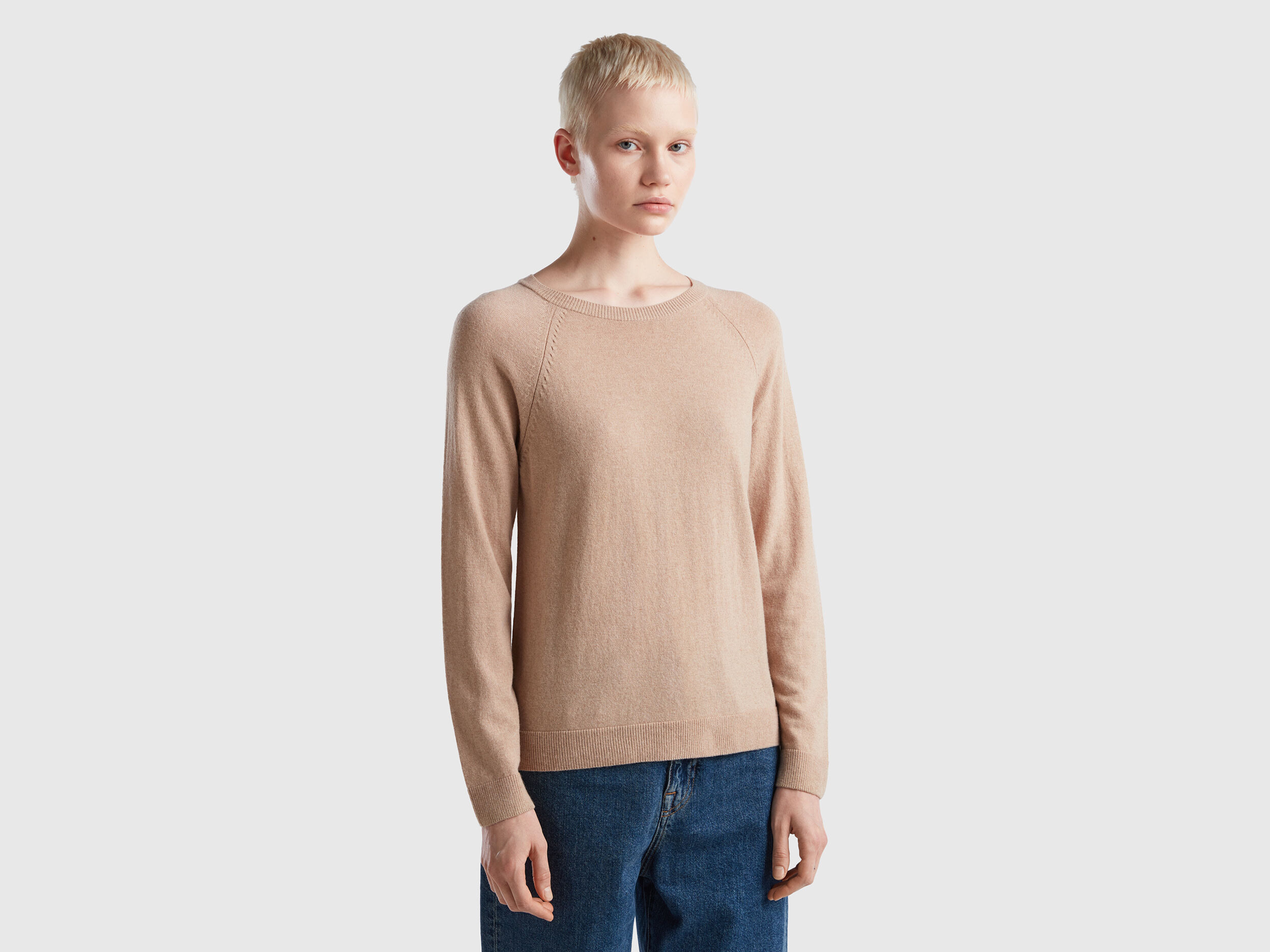 Camel crew neck jumper outlet