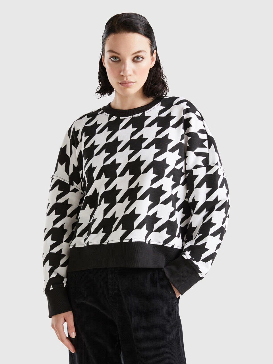 Sudadera hotsell blanca benetton