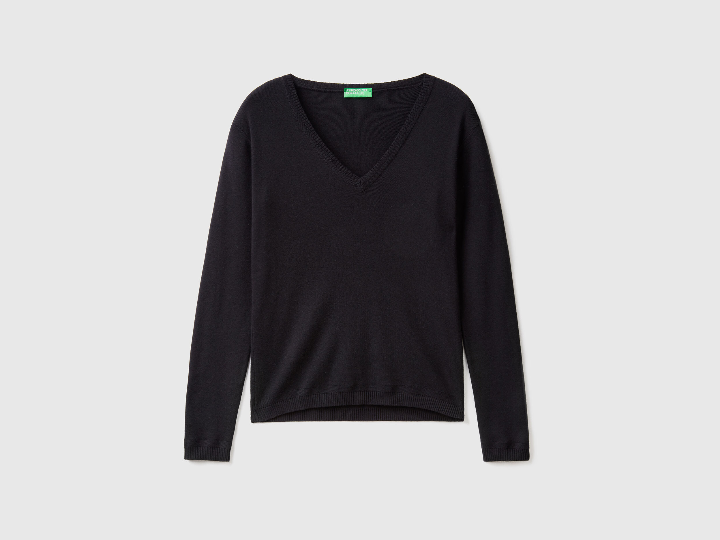 Benetton v neck sweater online