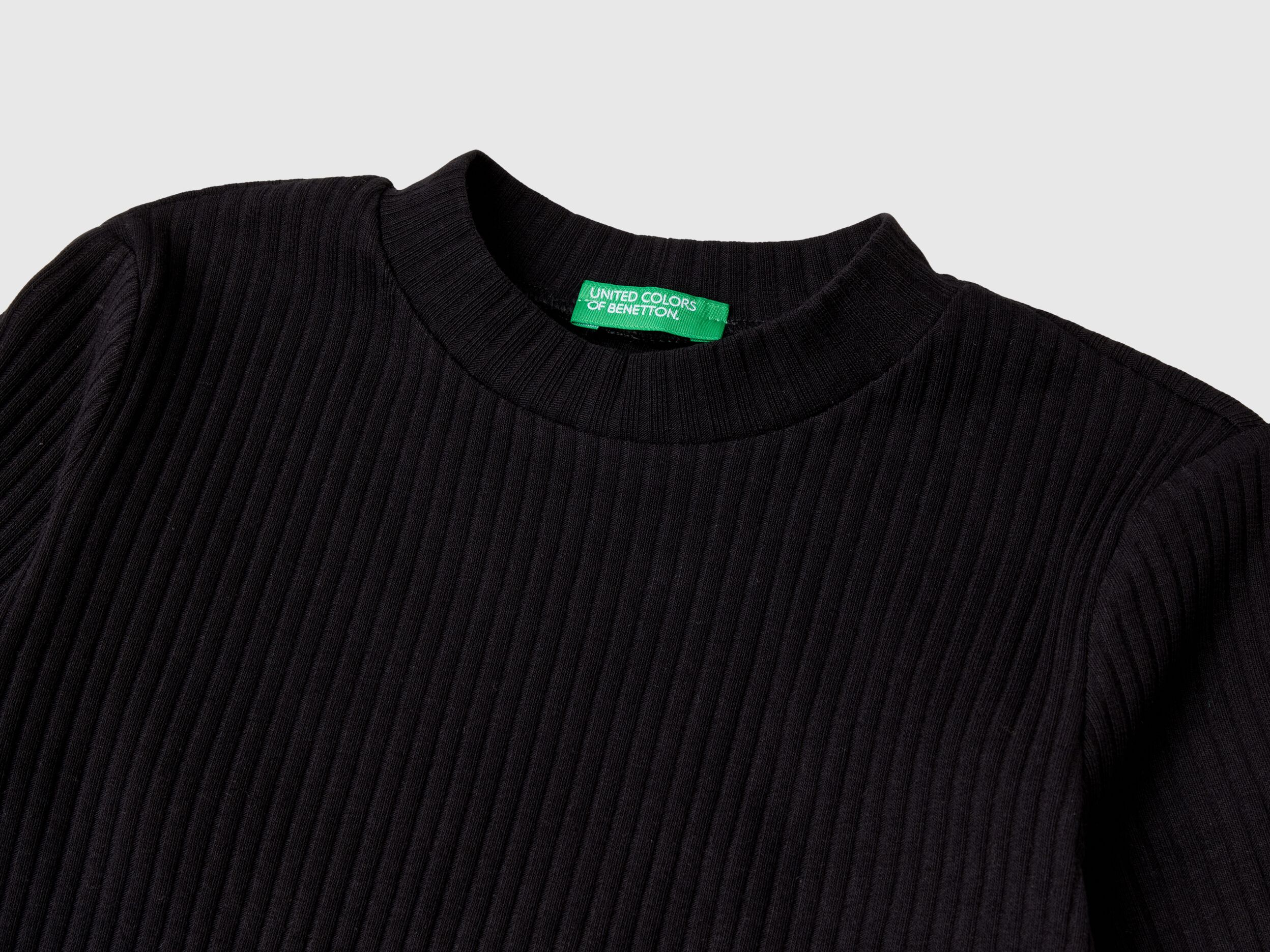 Turtle neck black t shirt on sale